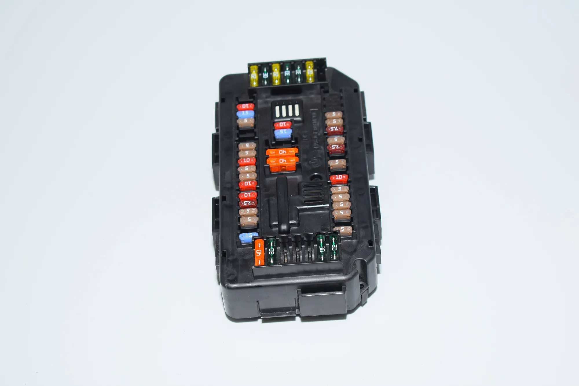 Fuse Box – OEM 9337879 · BMW 3 (F30, F80) 330 d xDrive 2014 – 3