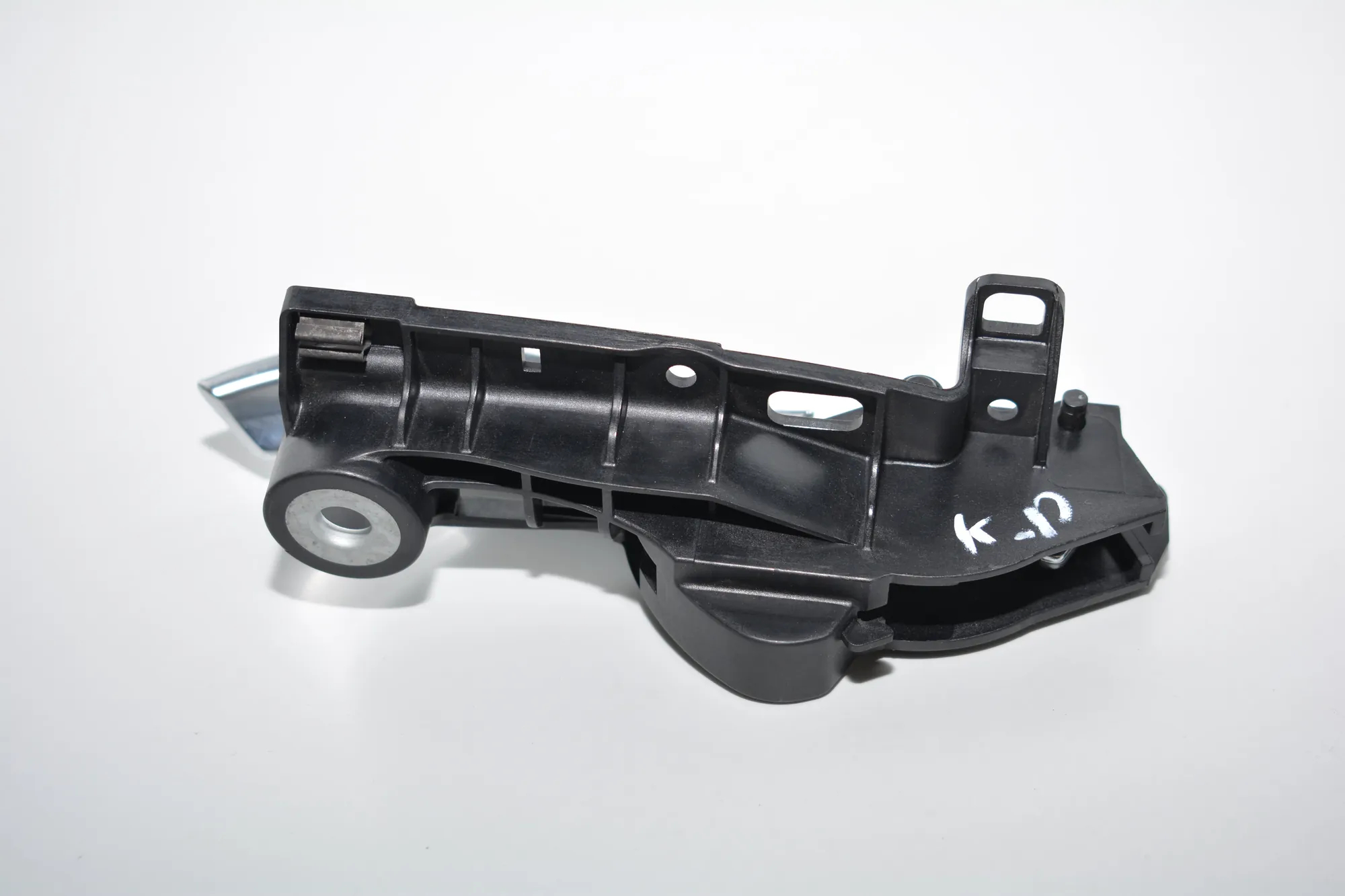 Front Left Inner Opening Handle – OEM 9116341 · BMW 7 (F01, F02) BMW 7 (F01, F02) 730 d 2010 – 4