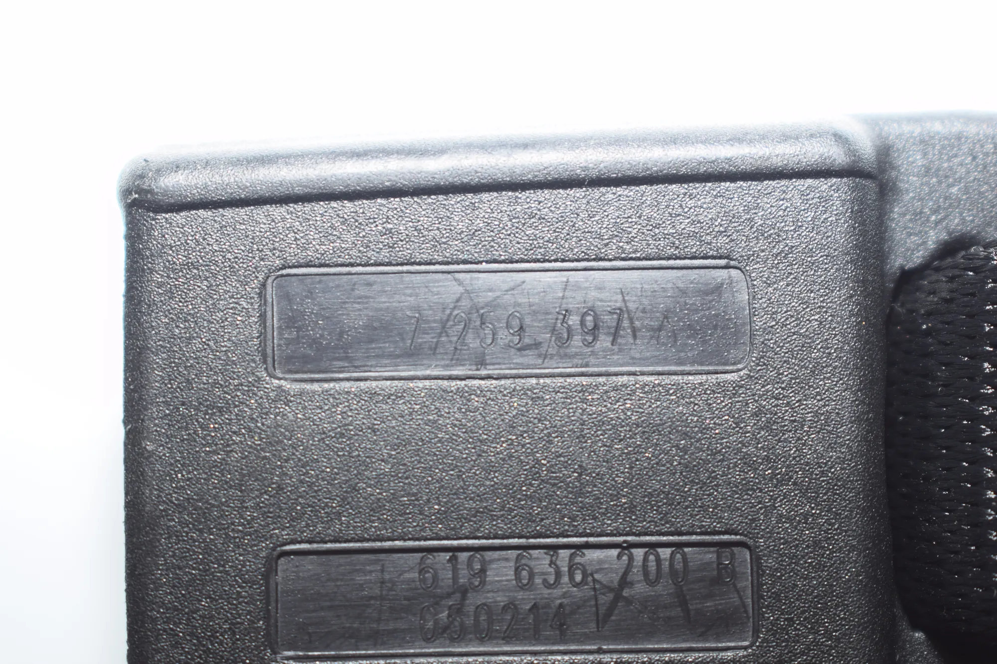 Rear Middle Seat Buckle – OEM 7259397 · BMW 3 (F30, F80) 330 d xDrive 2014 – 4