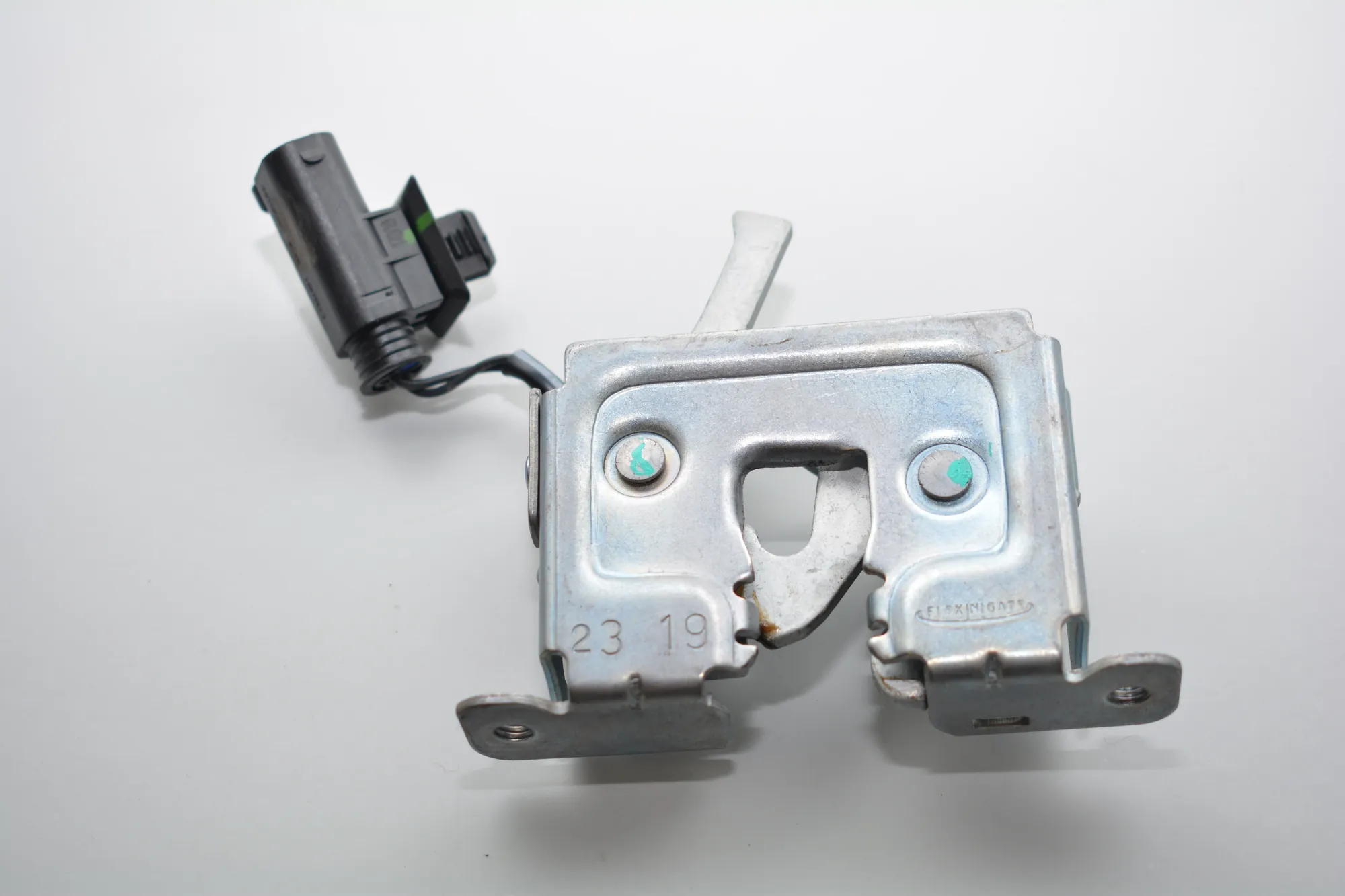 Bonnet Lock – OEM 7299162 · BMW i3 (I01) Hybrid 2016