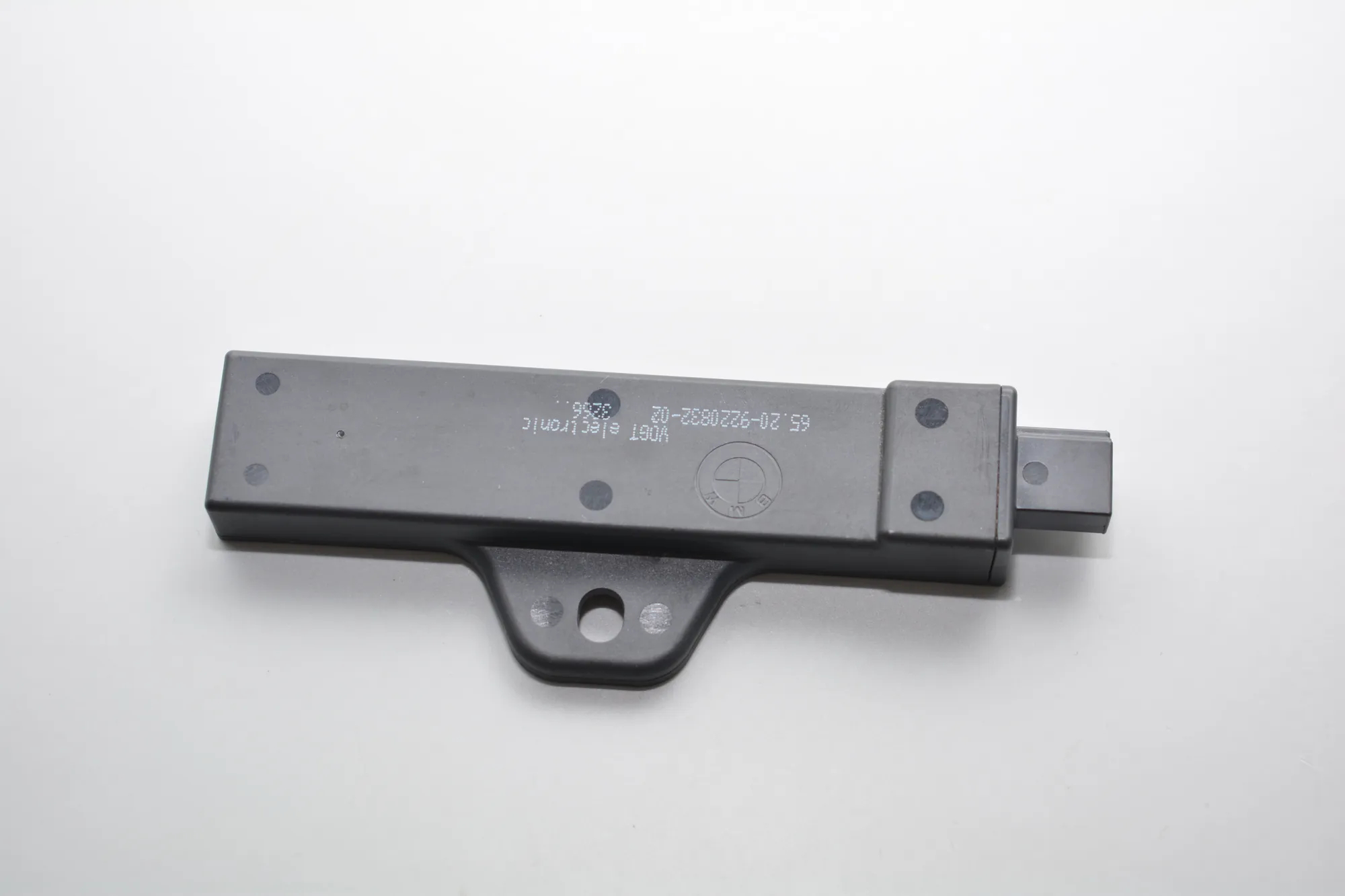 Antenna – OEM 9220832 · BMW i3 (I01) Hybrid 2016 – 3