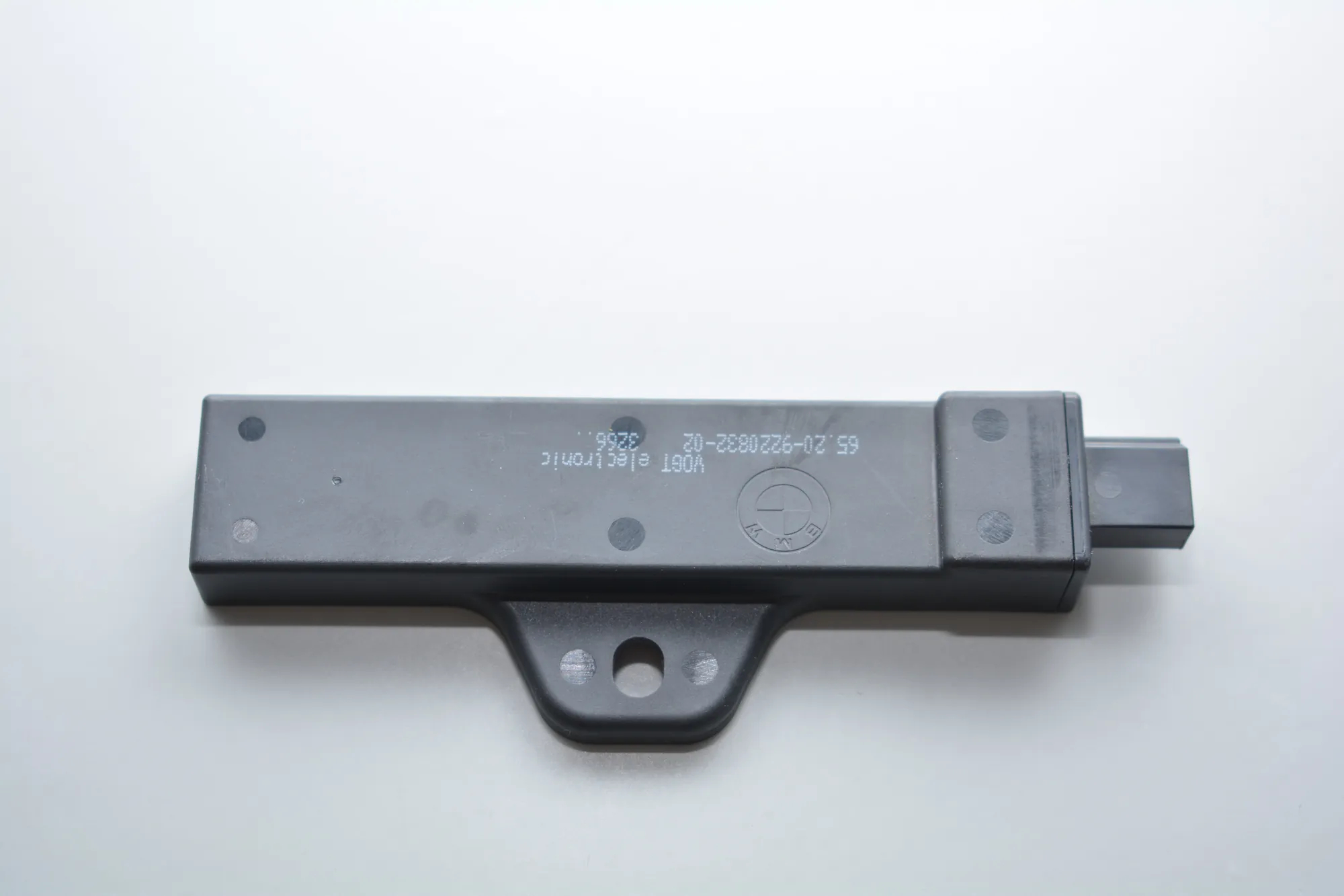 Antenna – OEM 9220832 · BMW i3 (I01) Hybrid 2016 – 2
