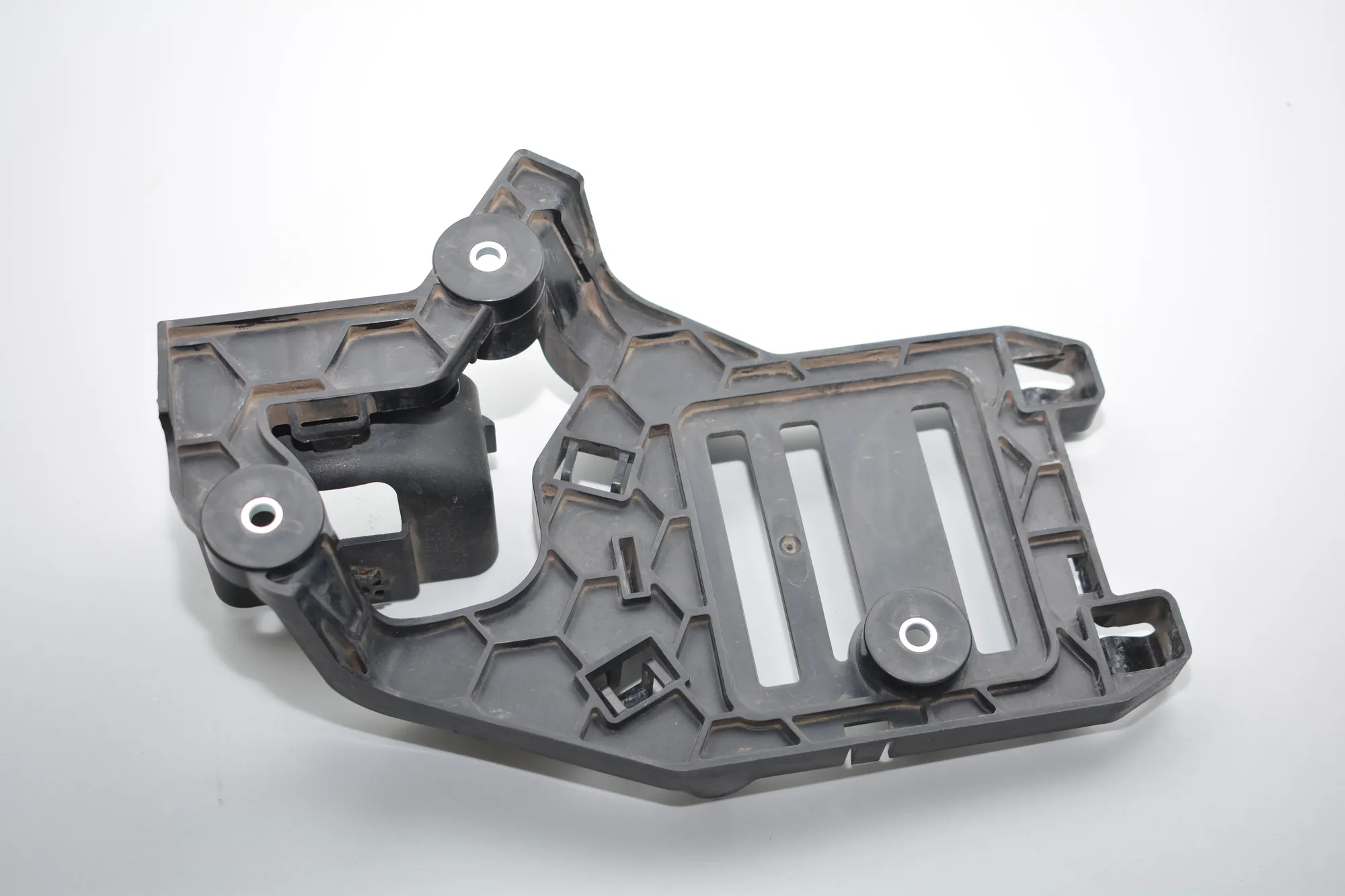 Other Body Parts – OEM 7640517 · BMW i3 (I01) Hybrid 2016
