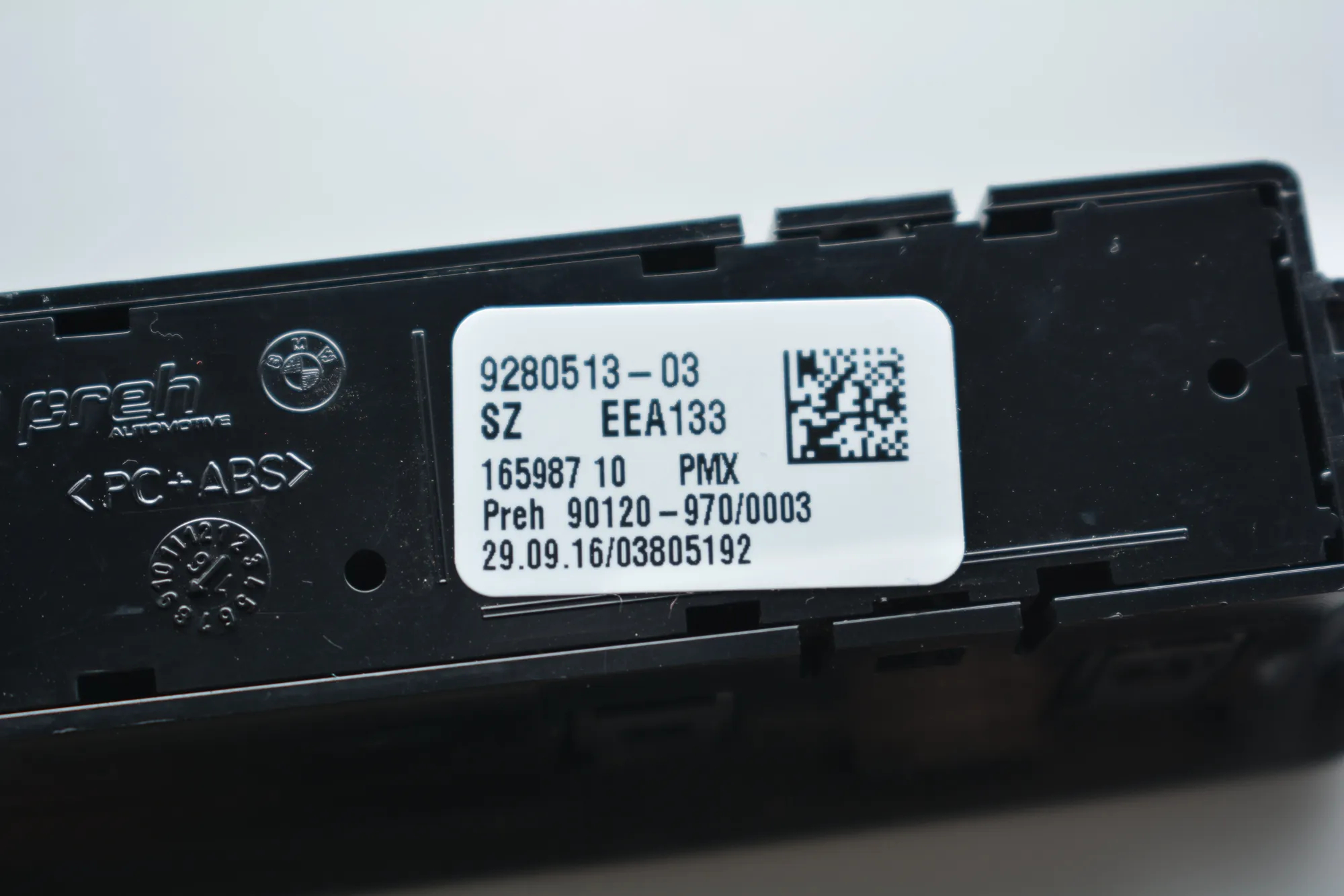 Button Switch Panel – OEM 9280513 · BMW i3 (I01) Hybrid 2016 – 5