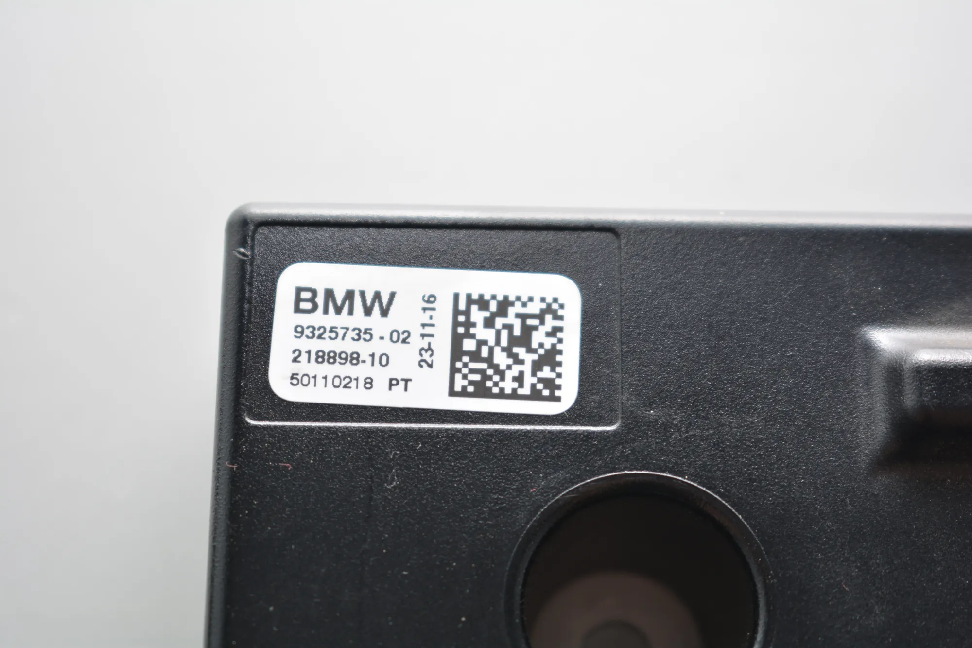 Antenna Amplifier – OEM 9325735 · BMW i3 (I01) Hybrid 2016 – 4