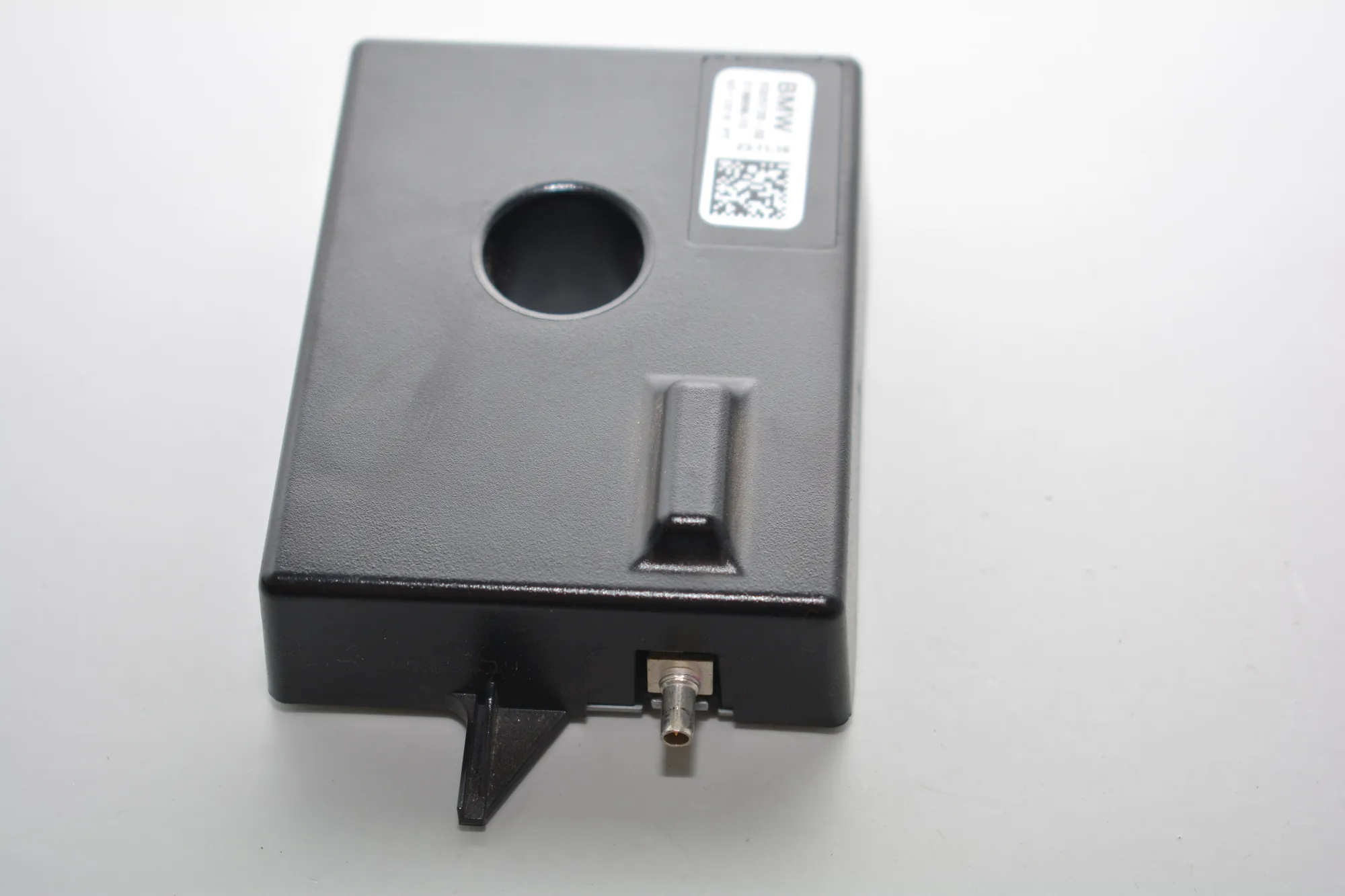 Antenna Amplifier – OEM 9325735 · BMW i3 (I01) Hybrid 2016 – 3