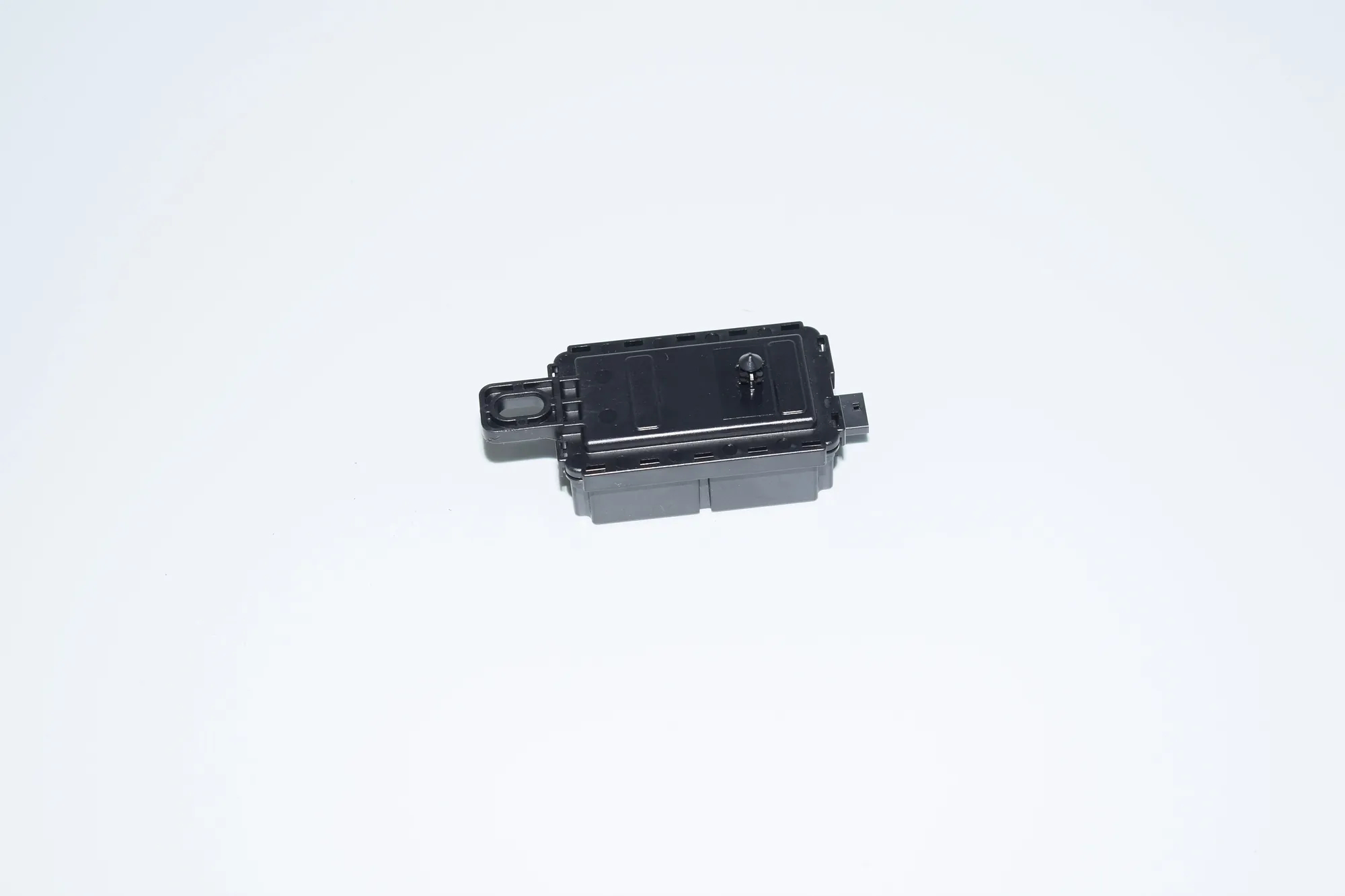 Other Control Units – OEM 9319081 · BMW 3 (F30, F80) 330 d xDrive 2014 – 2