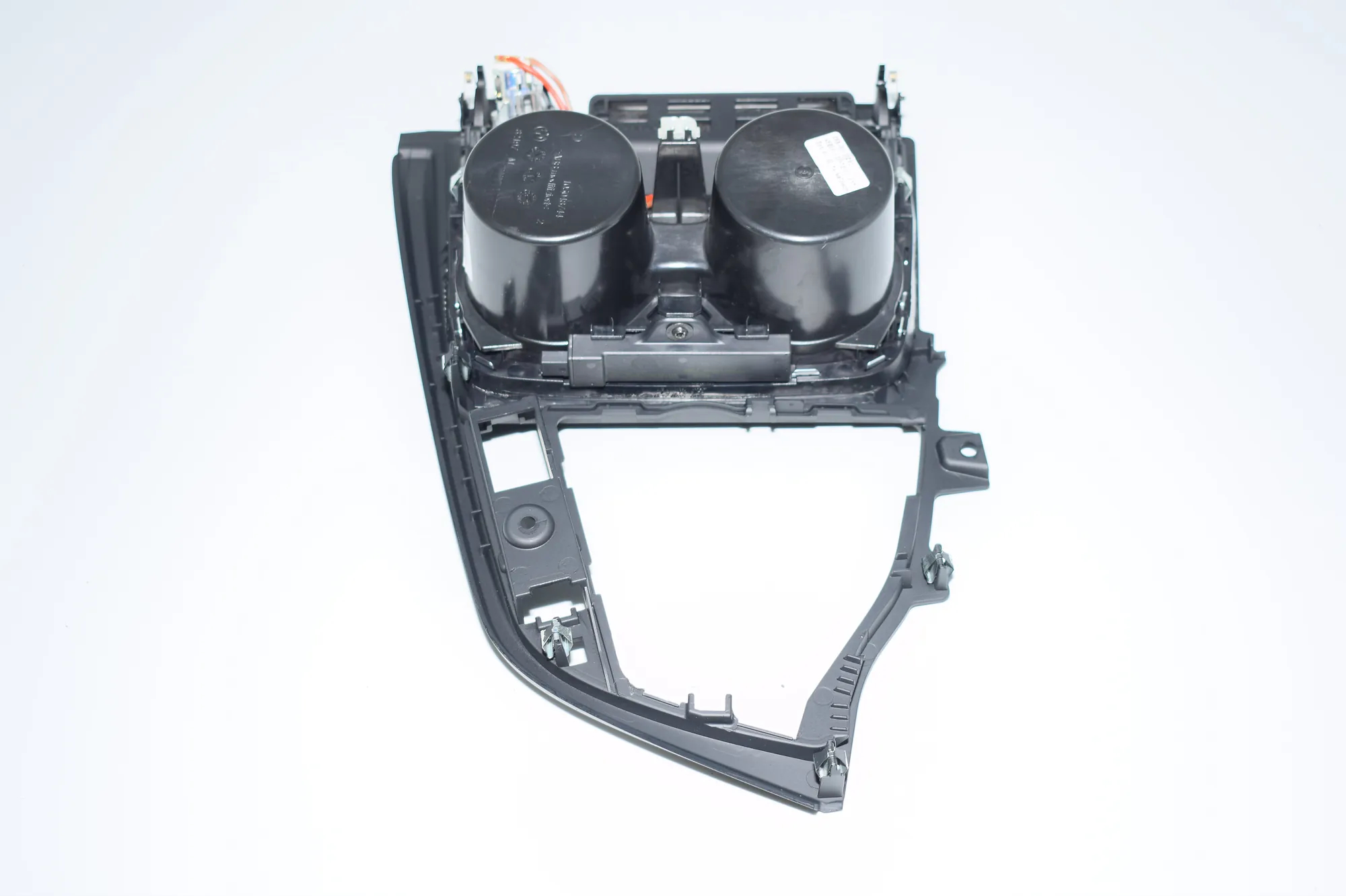 Cup Holder – OEM 9218926 · BMW 3 (F30, F80) 330 d xDrive 2014 – 4