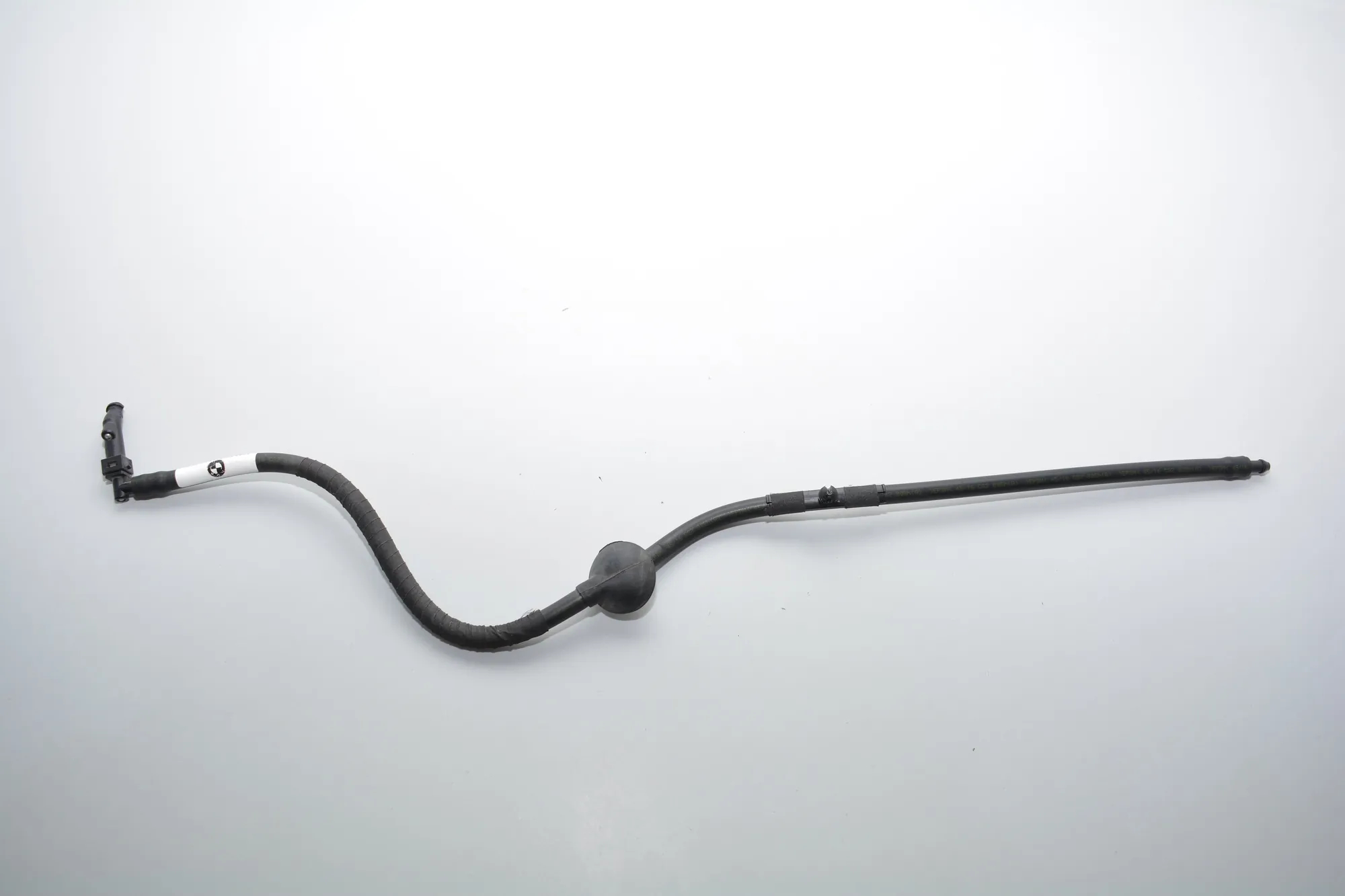 Headlight Washer Nozzle Pipe – OEM 7306469 · BMW i3 (I01) BMW i3 (I01) Hybrid 2015 – 2