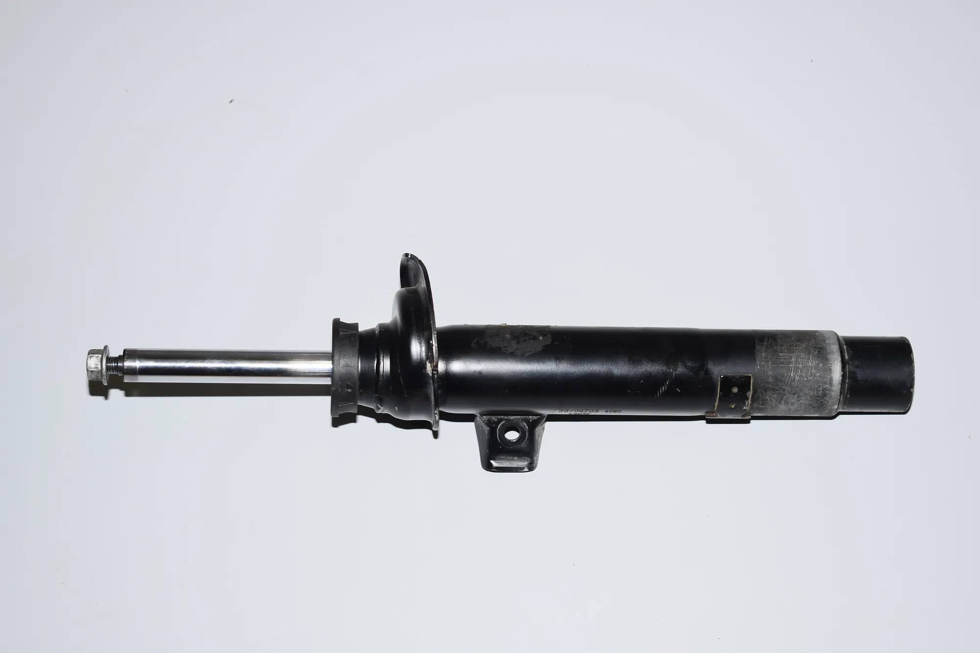 Front Left Shock Absorber · BMW 1 (F20) 118 d 2011 – 2