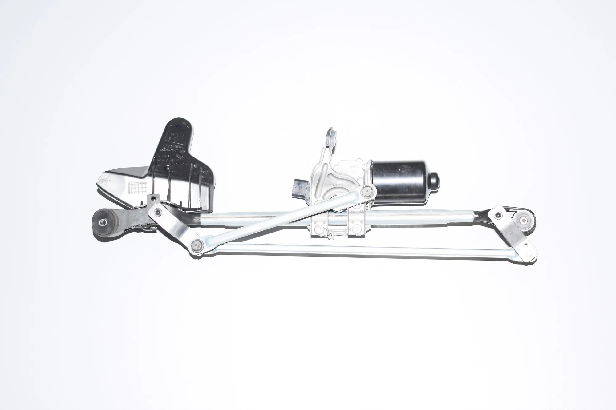 Front Windshield Wiper Mechanism – OEM 7267504 · BMW 3 (F30, F80) 330 d xDrive 2014 – 3
