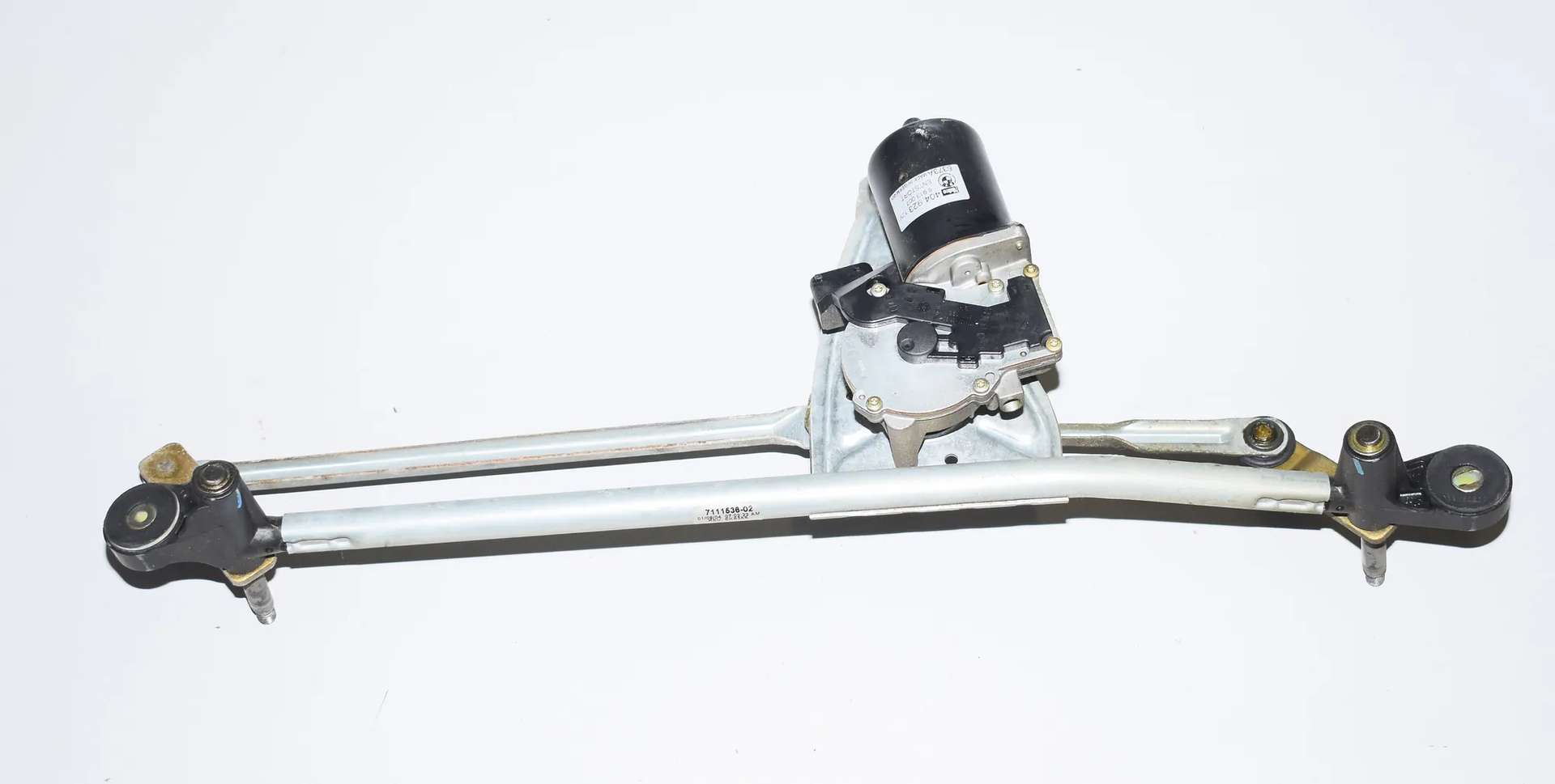 Front Windshield Wiper Mechanism – OEM 7111536 · BMW X5 (E53) 3.0 d 2004