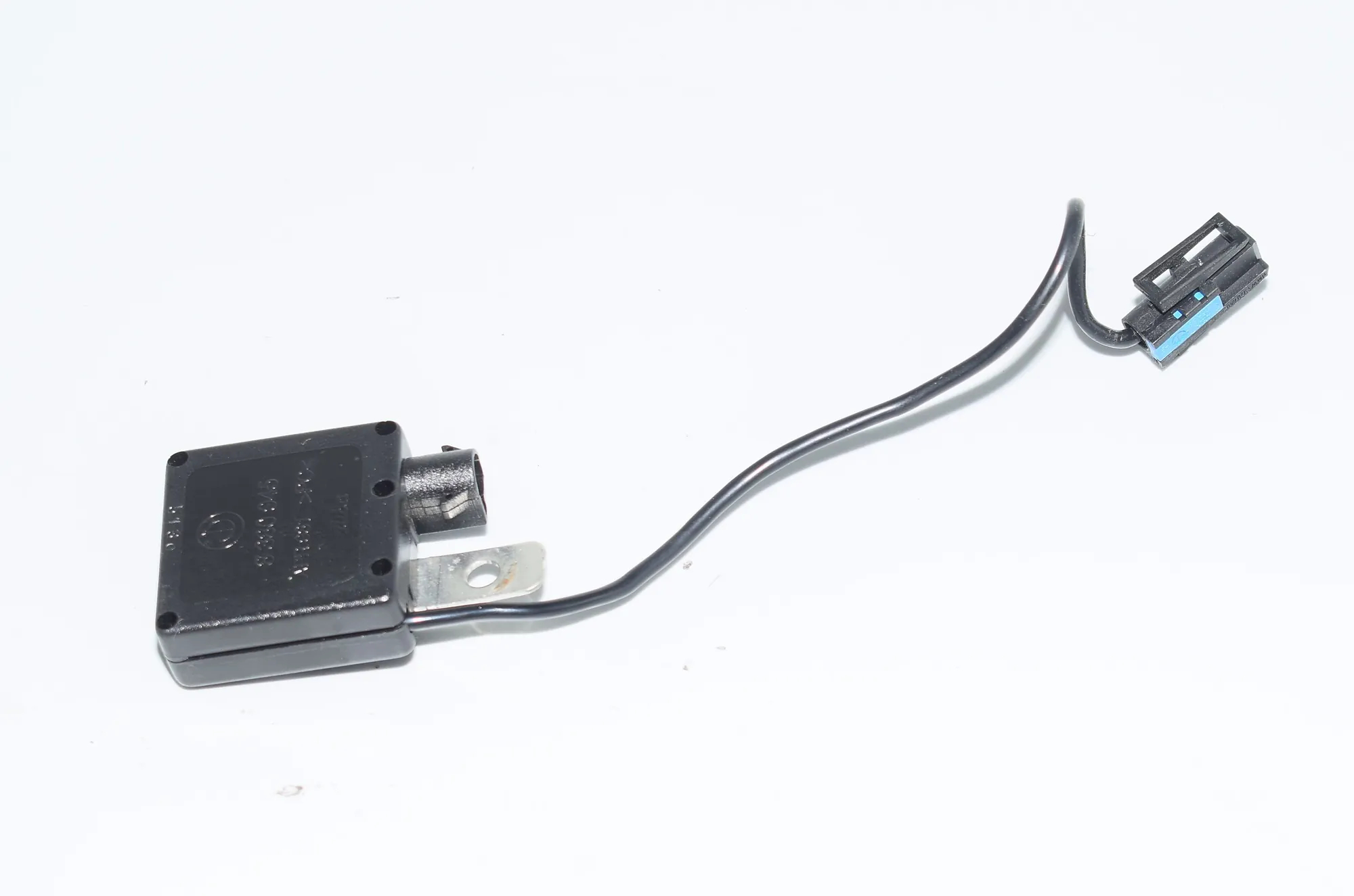 Antenna Amplifier – OEM 8380945 · BMW X5 (E53) 3.0 d 2004