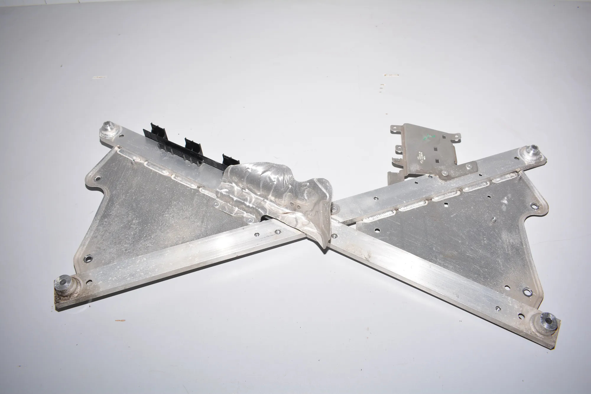 Other Underbody Cover – OEM 6818825 · BMW i3 (I01) Hybrid 2016 – 2