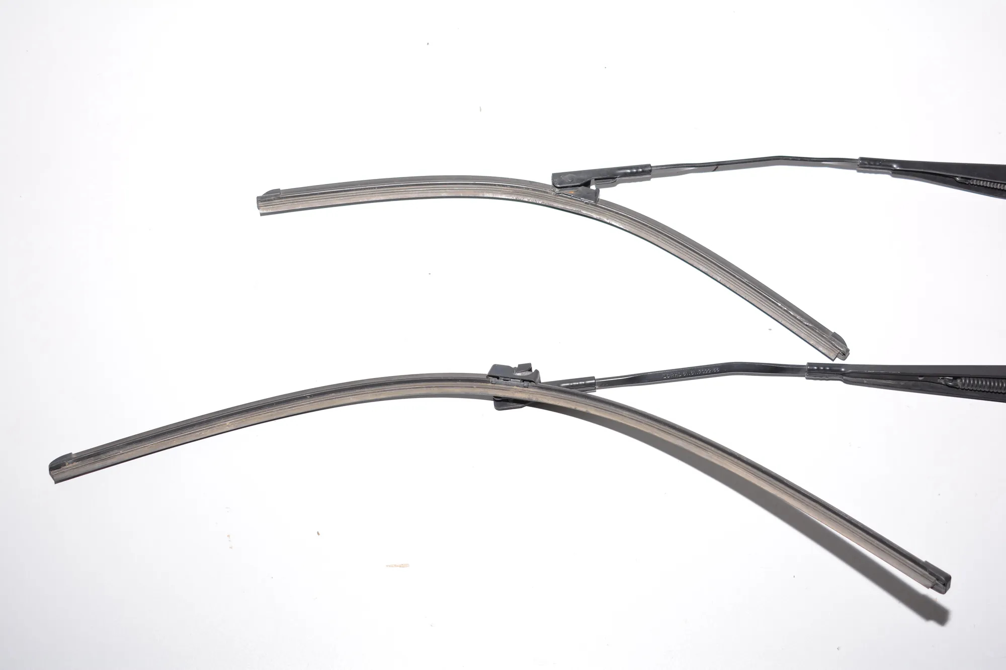 Front Wiper Arms – OEM 7322166 · BMW i3 (I01) Hybrid 2016 – 3