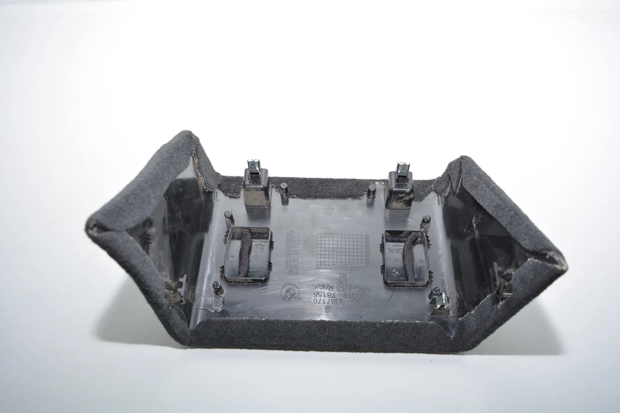 Other Interior Parts – OEM 9387176 · BMW i3 (I01) Hybrid 2016 – 4