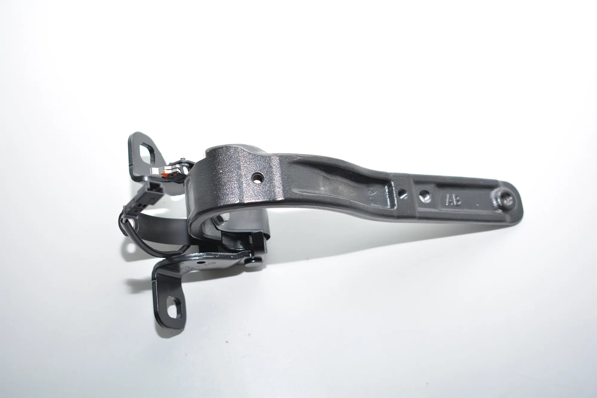 Left Side Bootlid Hinge – OEM 7296773 · BMW i3 (I01) Hybrid 2016 – 4