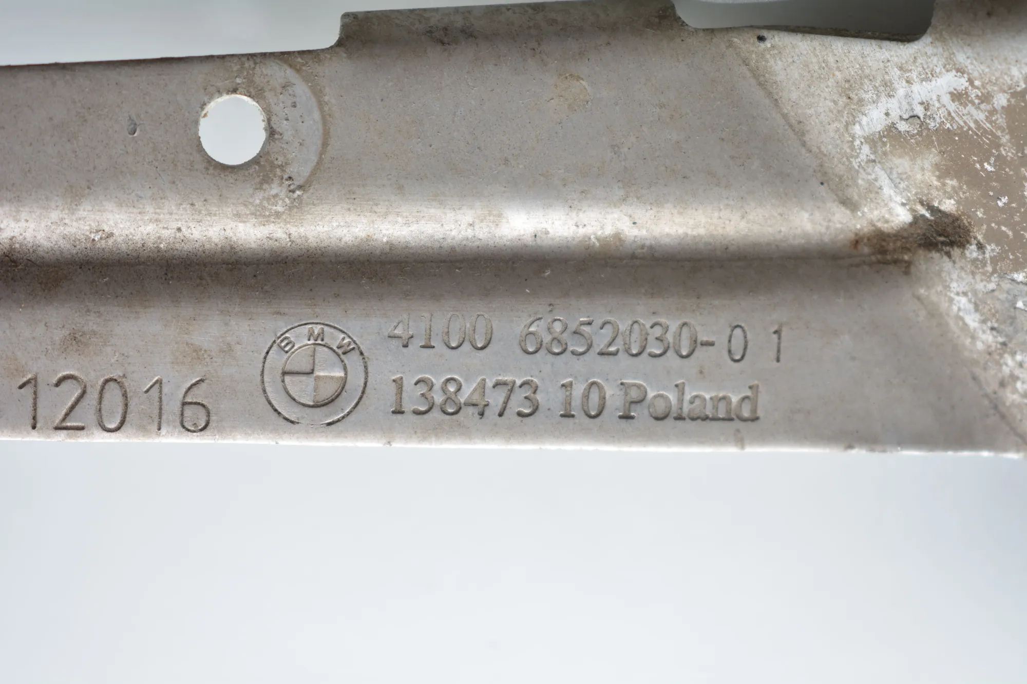 Other Body Parts – OEM 6852030 · BMW i3 (I01) Hybrid 2016 – 5