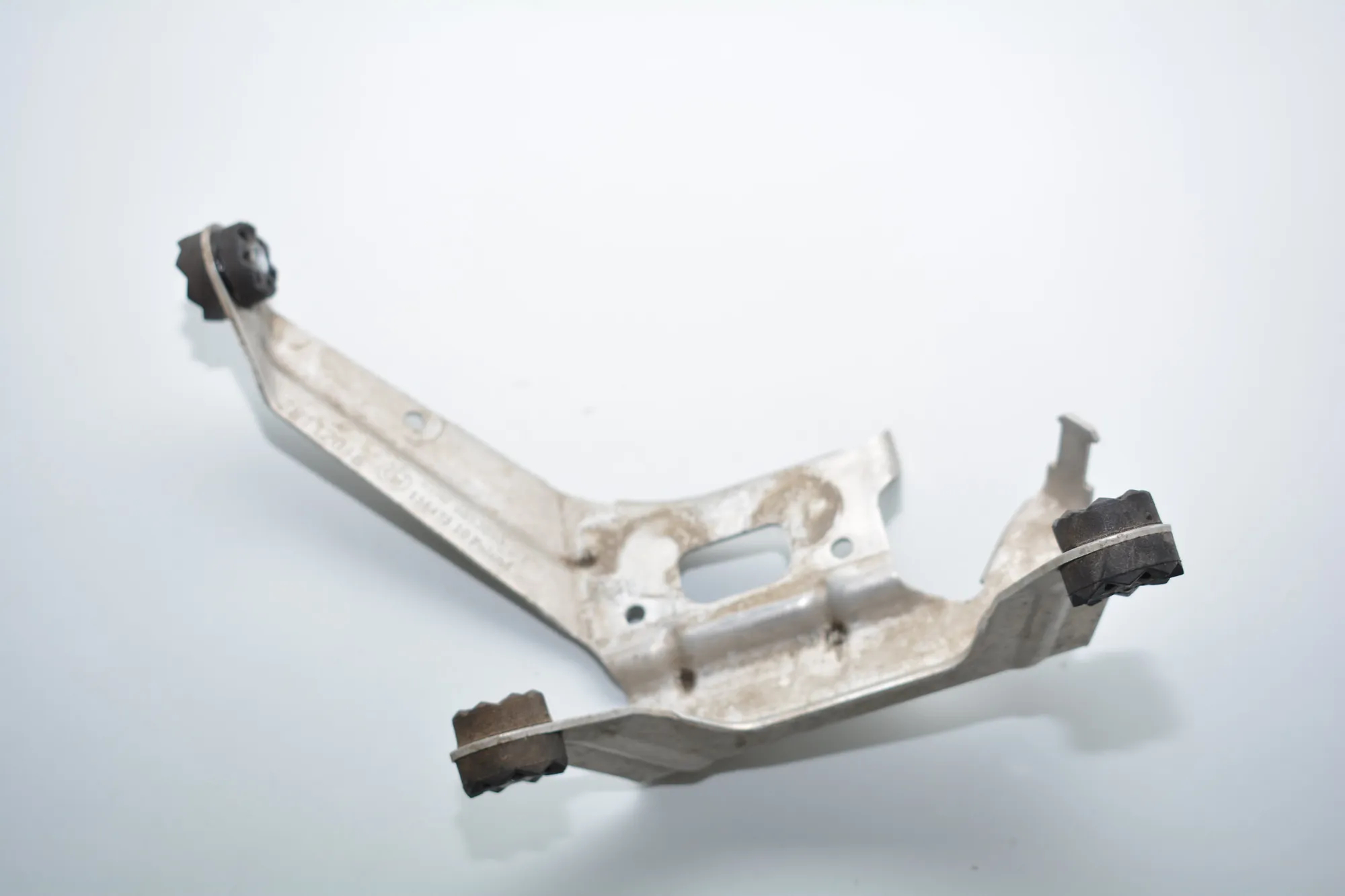 Other Body Parts – OEM 6852030 · BMW i3 (I01) Hybrid 2016 – 4