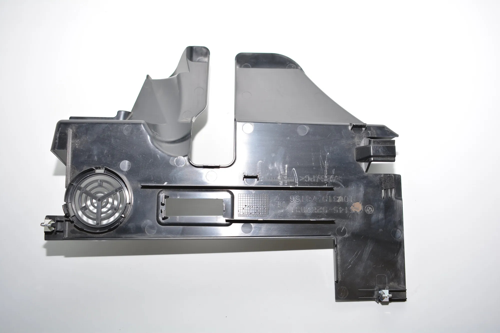 Other Interior Parts – OEM 9283031 · BMW i3 (I01) Hybrid 2016 – 3