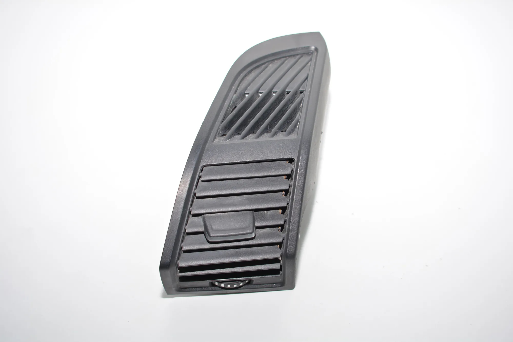 Dashboard Air Vents – OEM 9283004 · BMW i3 (I01) Hybrid 2016