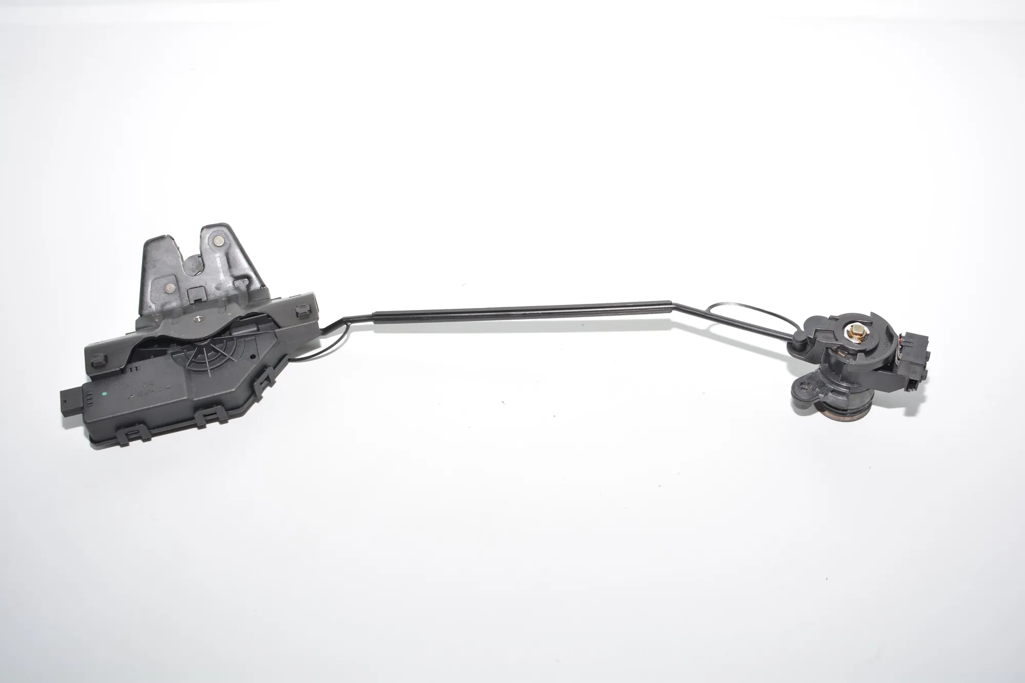 Tailgate Boot Lock – OEM 8196401 · BMW 1 (E87) BMW 1 (E87) 2004