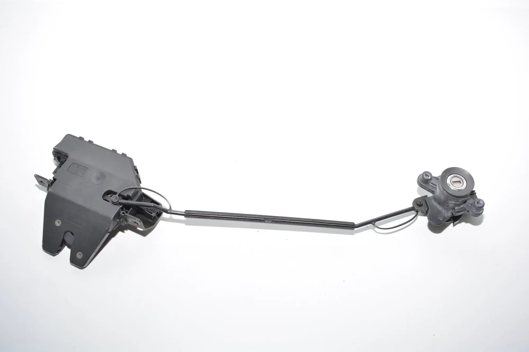 Tailgate Boot Lock – OEM 8196401 · BMW 1 (E87) BMW 1 (E87) 2004 – 2