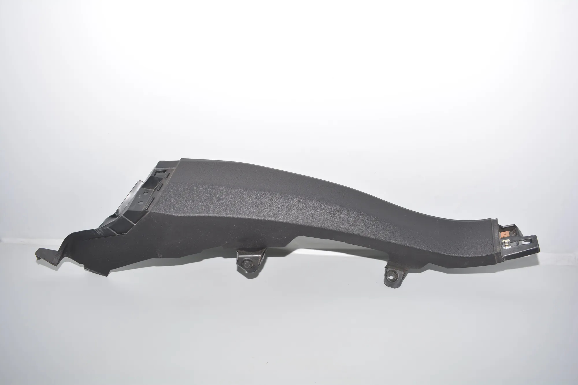 Rear Left Pillar Trim – OEM 9112885 · BMW 7 (F01, F02) BMW 7 (F01, F02) 2009