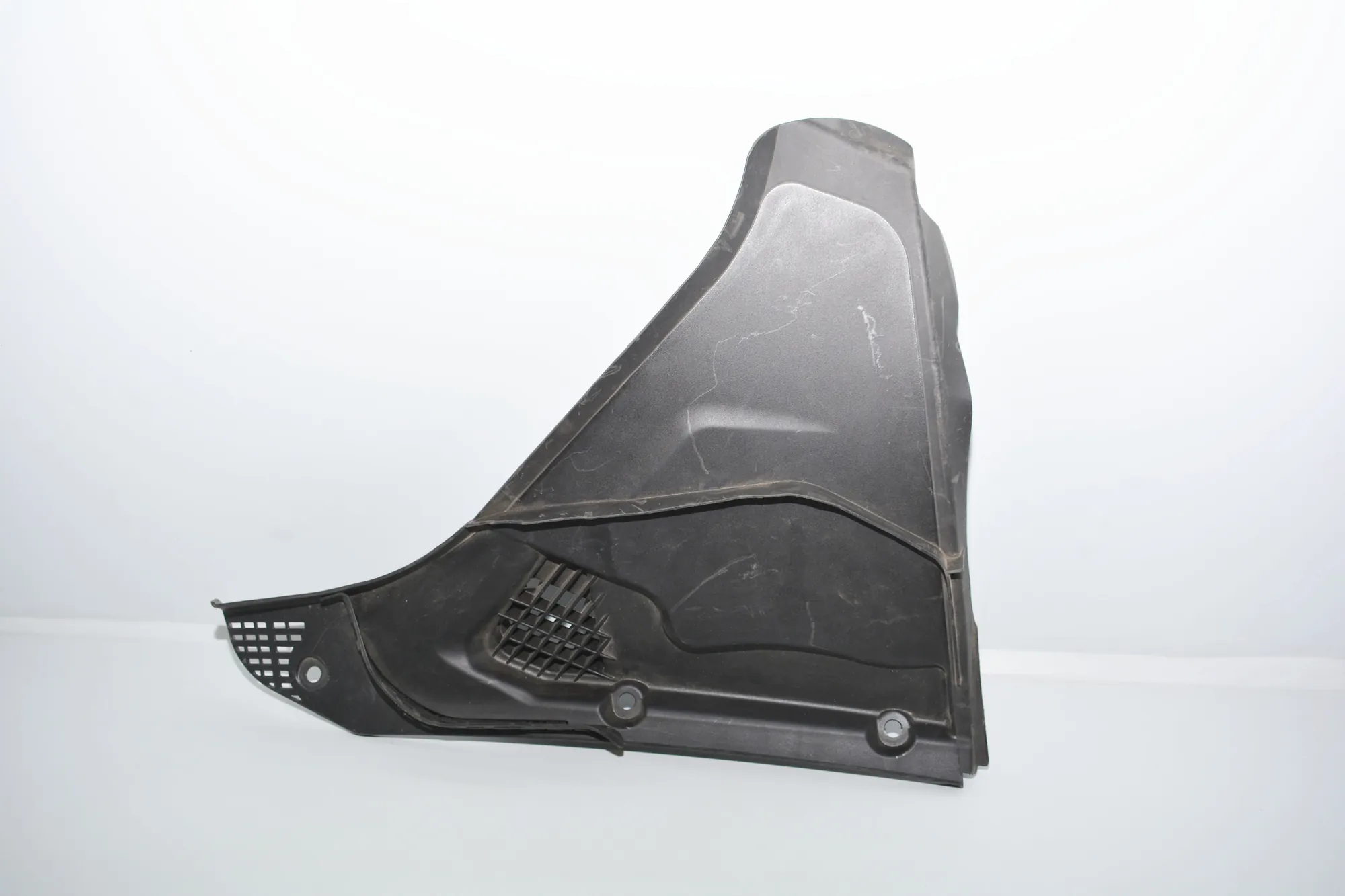 Other Body Parts – OEM 6987605 · BMW 5 (F10) BMW 5 (F10) 520 d 2011 – 2