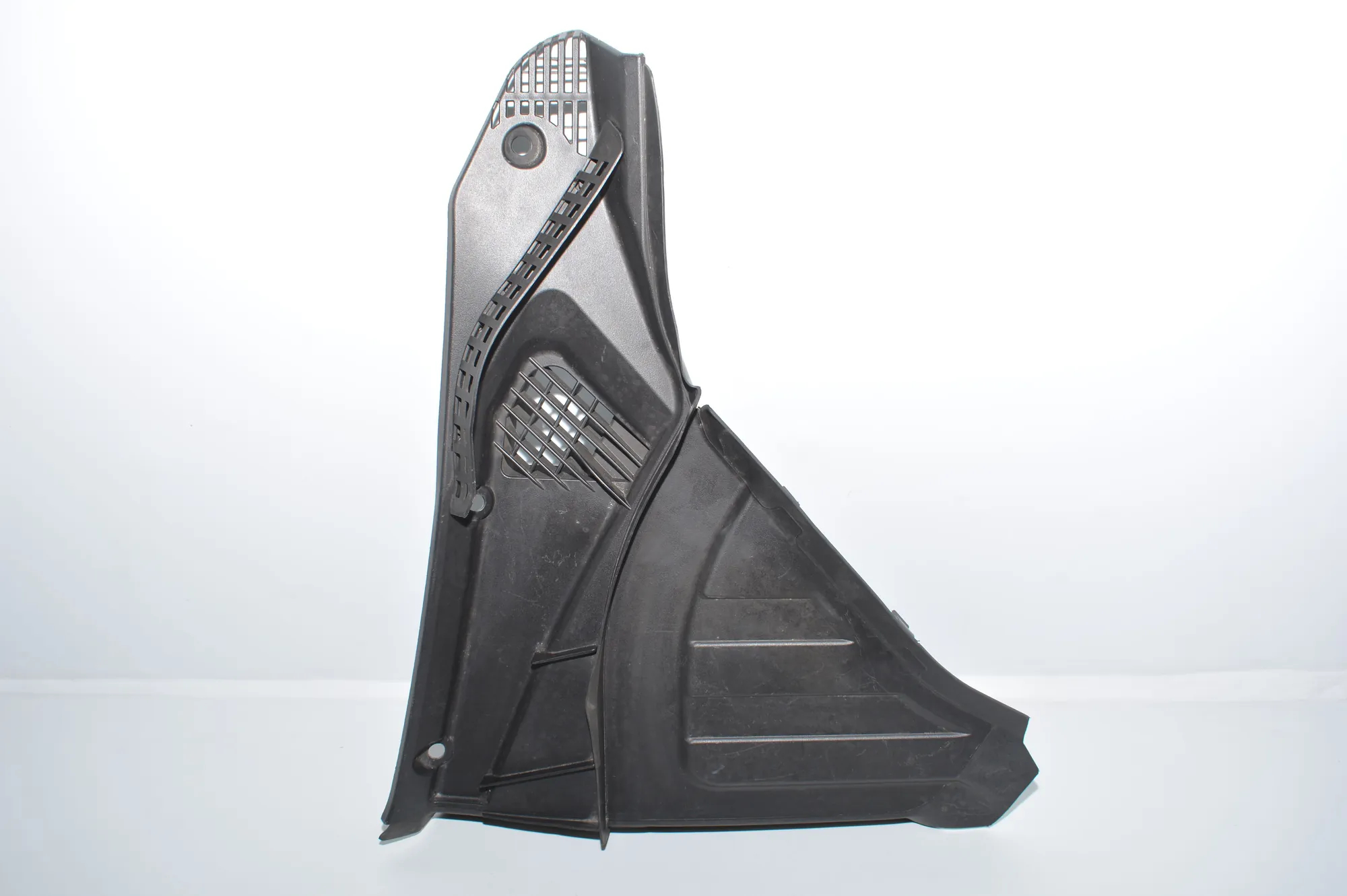 Other Body Parts – OEM 6987601 · BMW 7 (F01, F02) BMW 7 (F01, F02) 2009 – 4