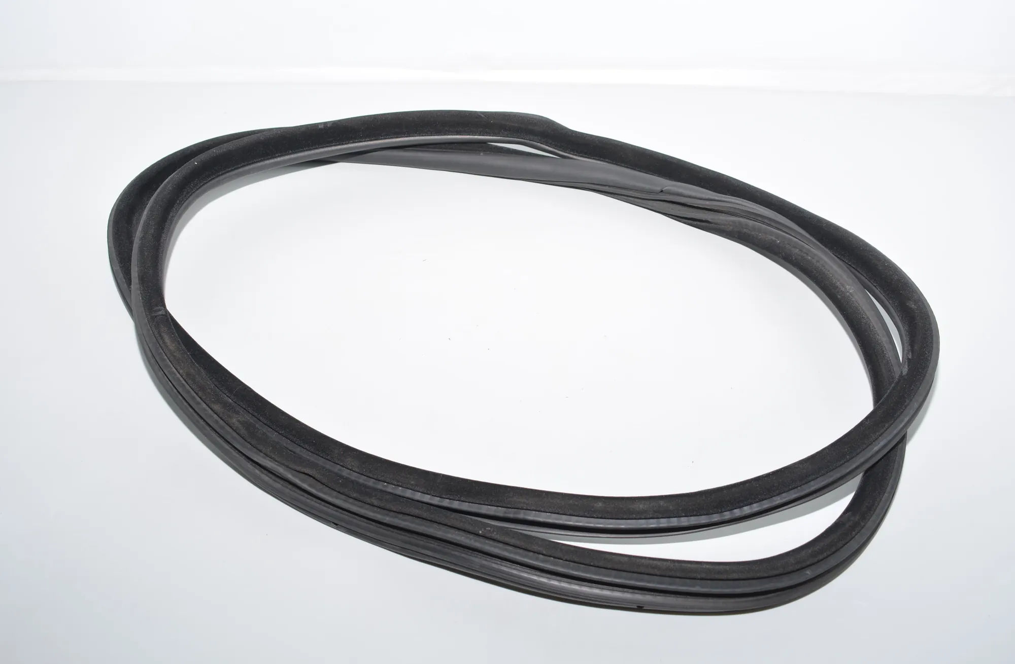 Rear Right Door Seal Rubber – OEM 7199775 · BMW 5 Touring (F11) BMW 5 Touring (F11) 2013 – 2