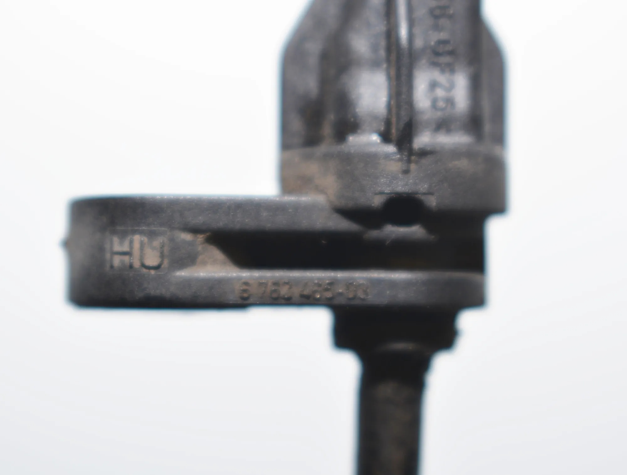 Front Left ABS Sensor – OEM 6762465 · BMW 1 (E87) 118 d 2008 – 3
