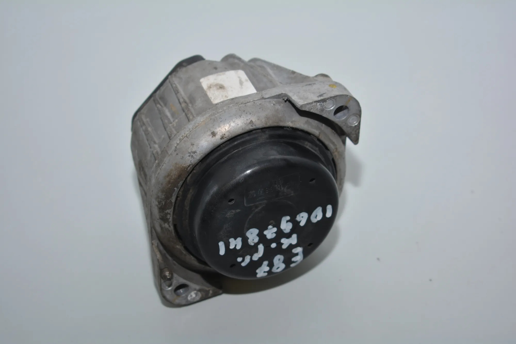 Left Side Engine Mount · BMW 1 (E87) 118 d 2008
