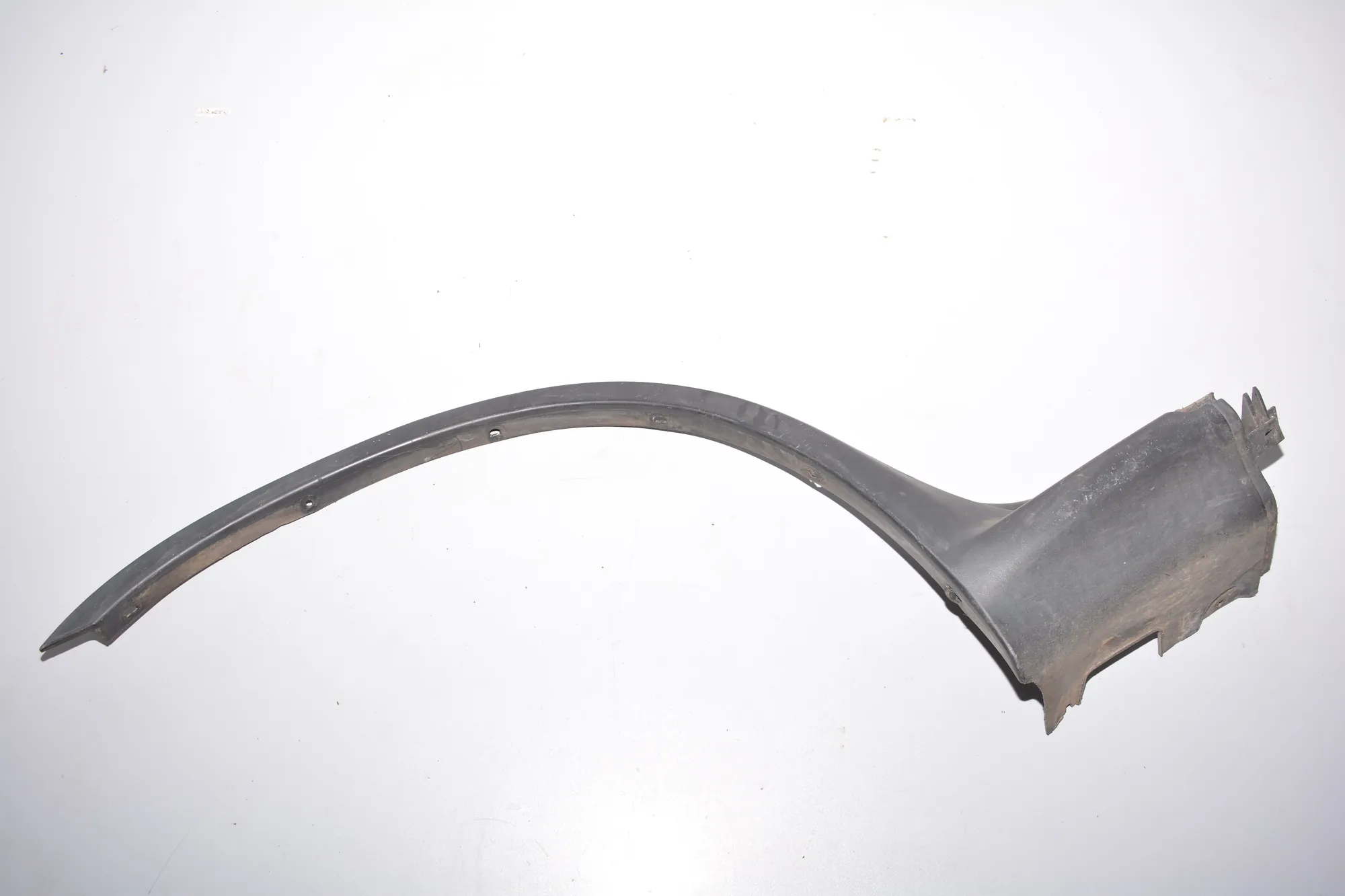 Rear Right Fender Arch Trim – OEM 8402338 · BMW X5 (E53) 3.0 d 2005