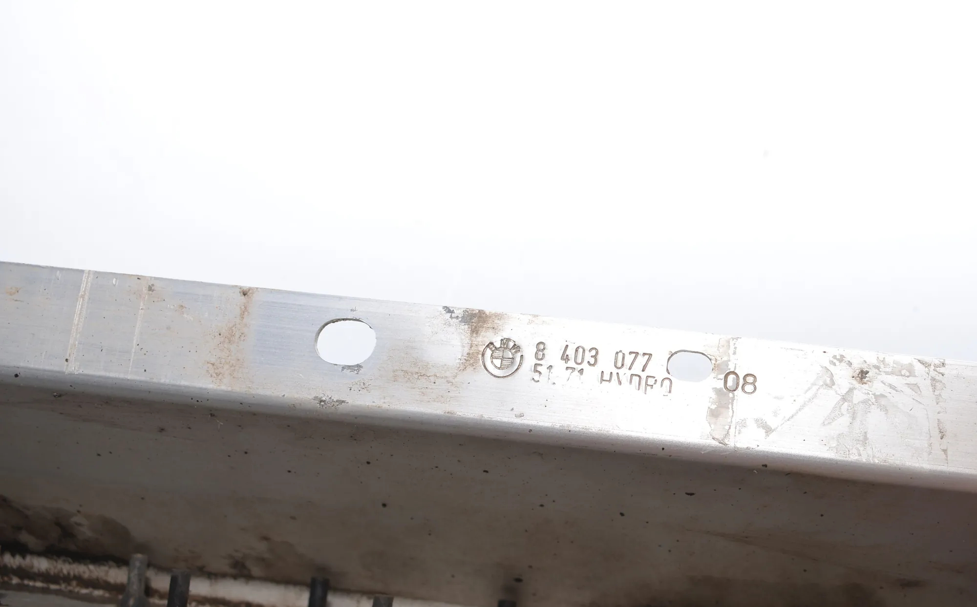 Left Side Metalic Sideskirt Cover – OEM 8403077 · BMW X5 (E53) 3.0 d 2005 – 4
