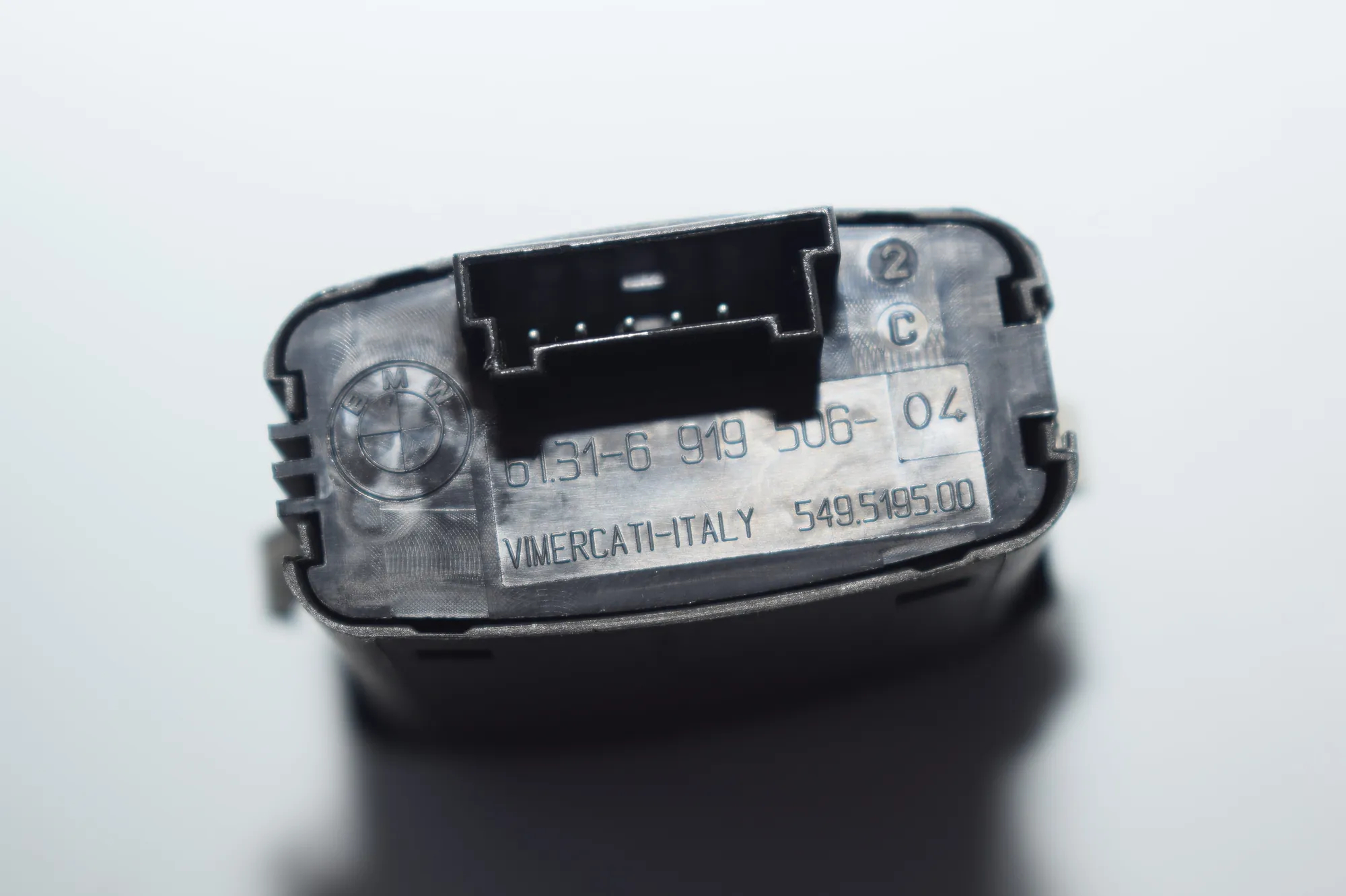 Hazard Button – OEM 6919506 · BMW X3 (E83) 2.0 d 2005 – 4