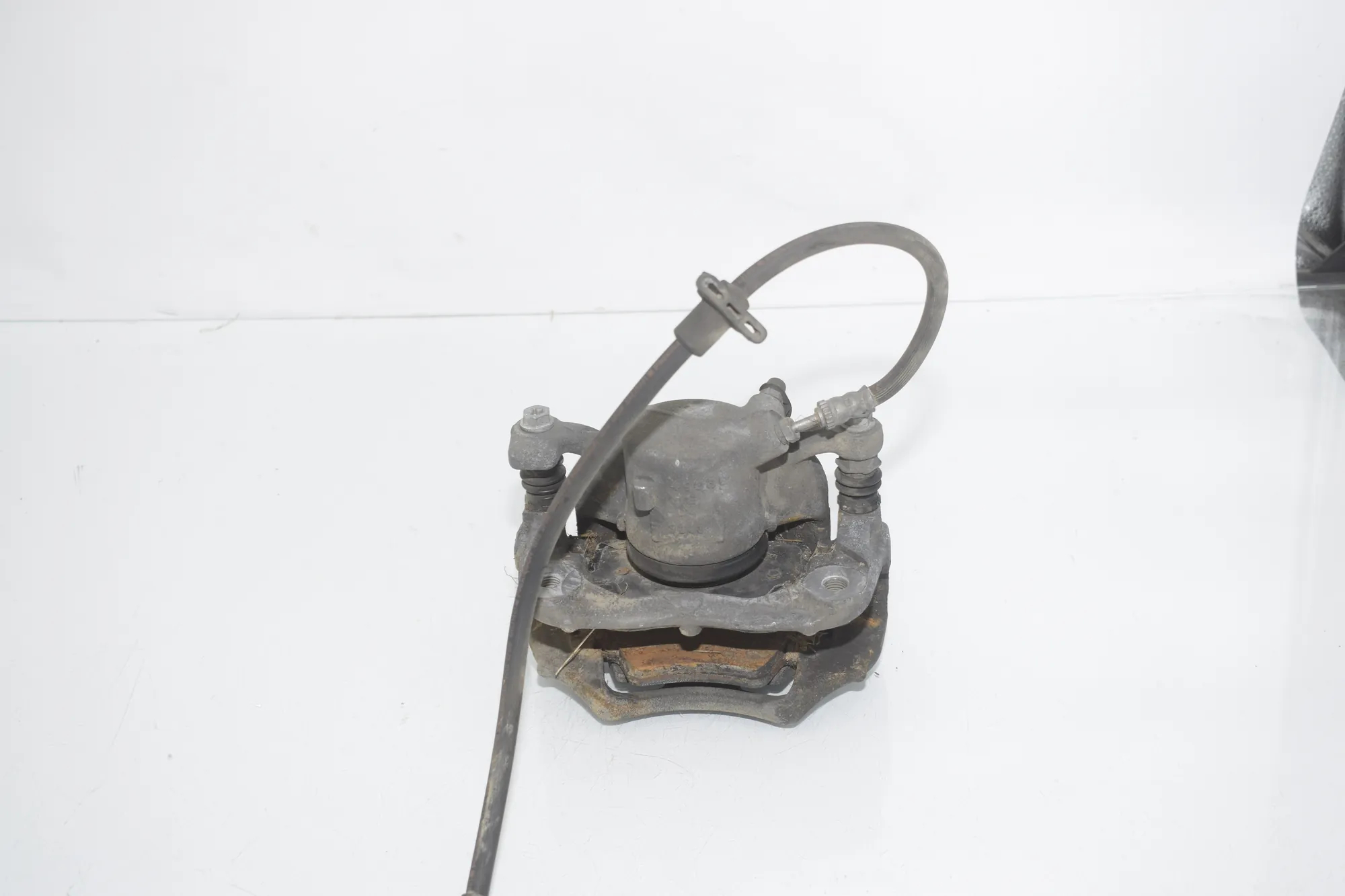 Front Left Brake Caliper – OEM 6860266 · BMW 3 Touring (G21) (2019 - -) 320 d 2024 – 4