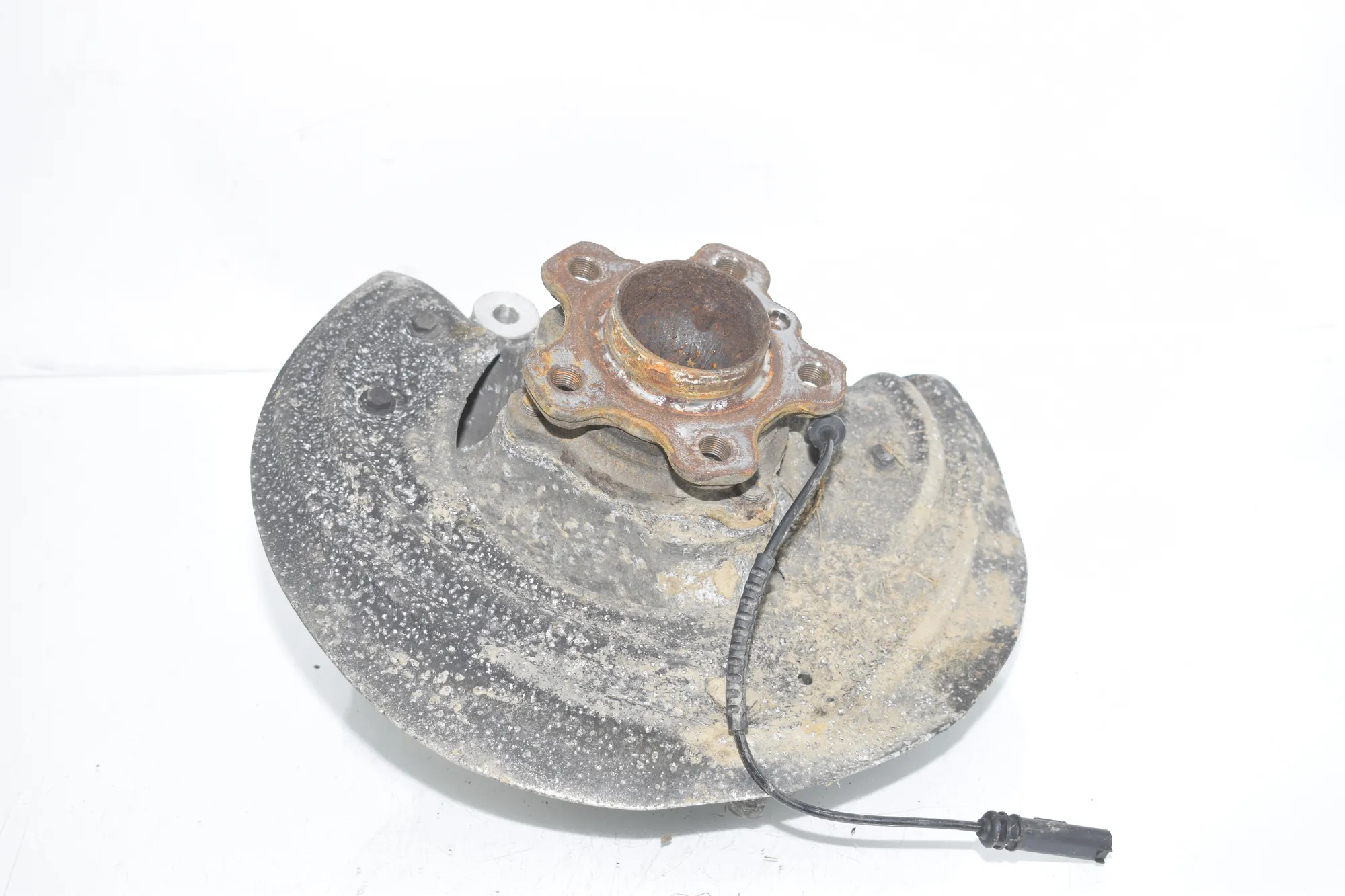 Front Left Wheel Hub – OEM 6878609 · BMW 3 Touring (G21) (2019 - -) 320 d 2024 – 3