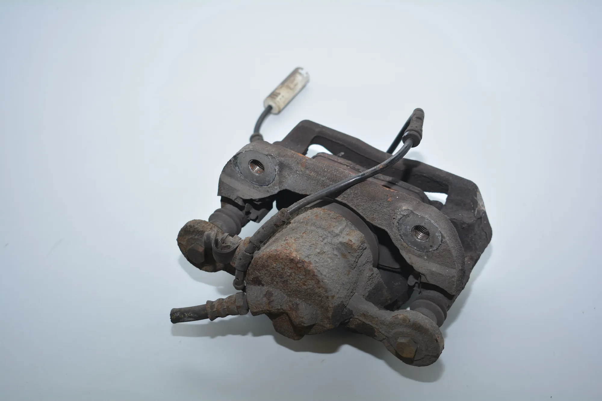 Front Left Brake Caliper – OEM NA · BMW 1 (E87) 118 d 2008