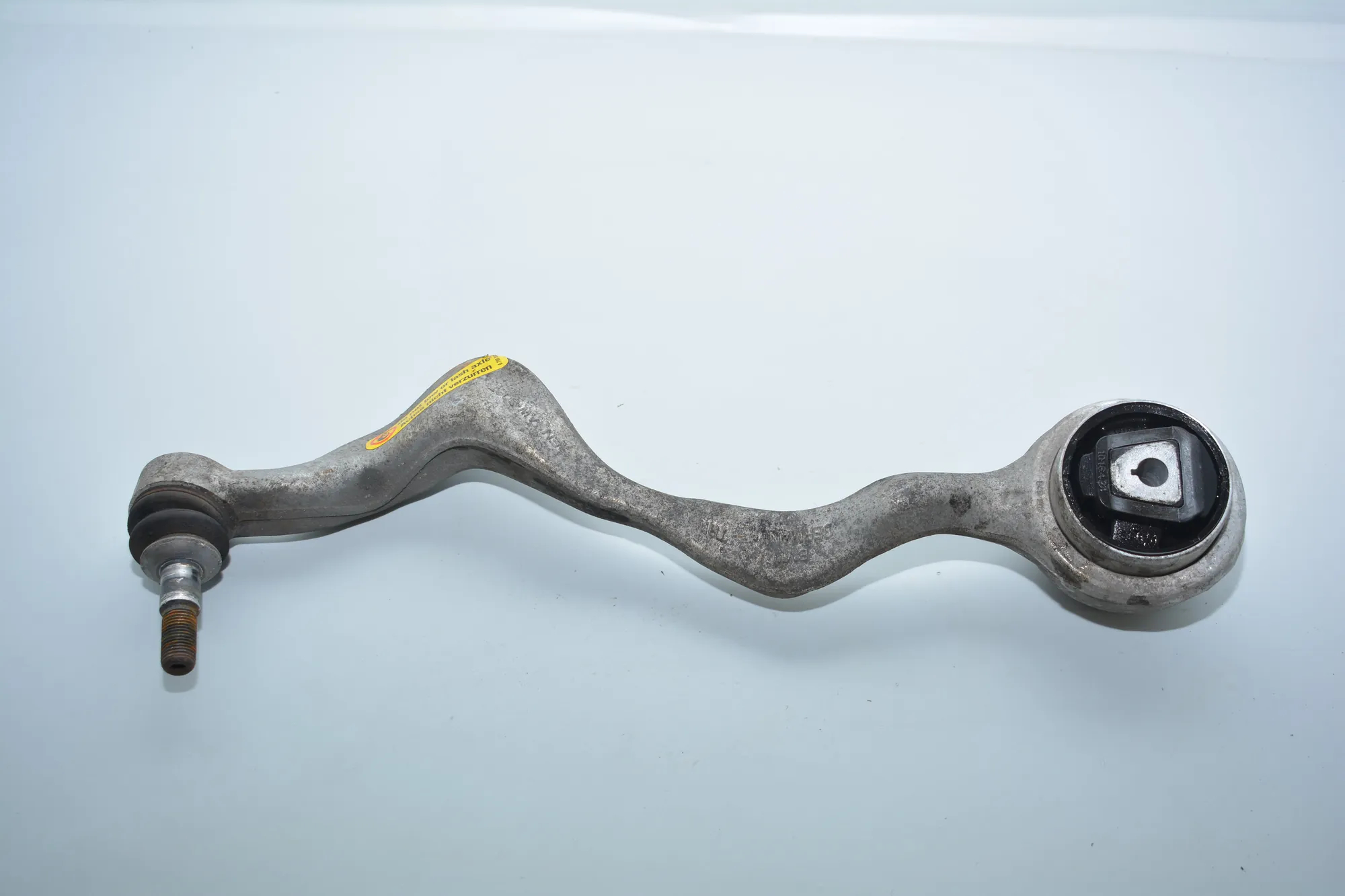 Front Right Curved Control Arm · BMW 1 (E87) 118 d 2008 – 2