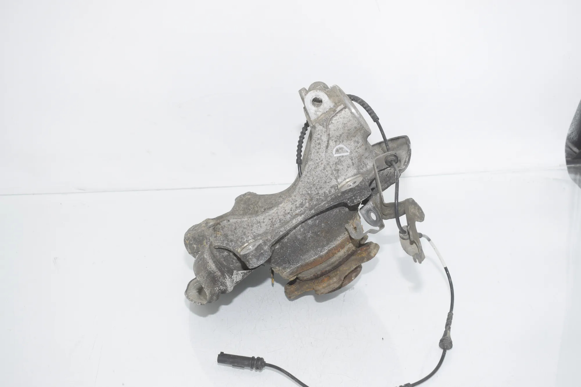 Front Right Wheel Hub – OEM 6878610 · BMW 3 Touring (G21) (2019 - -) 320 d 2024 – 2