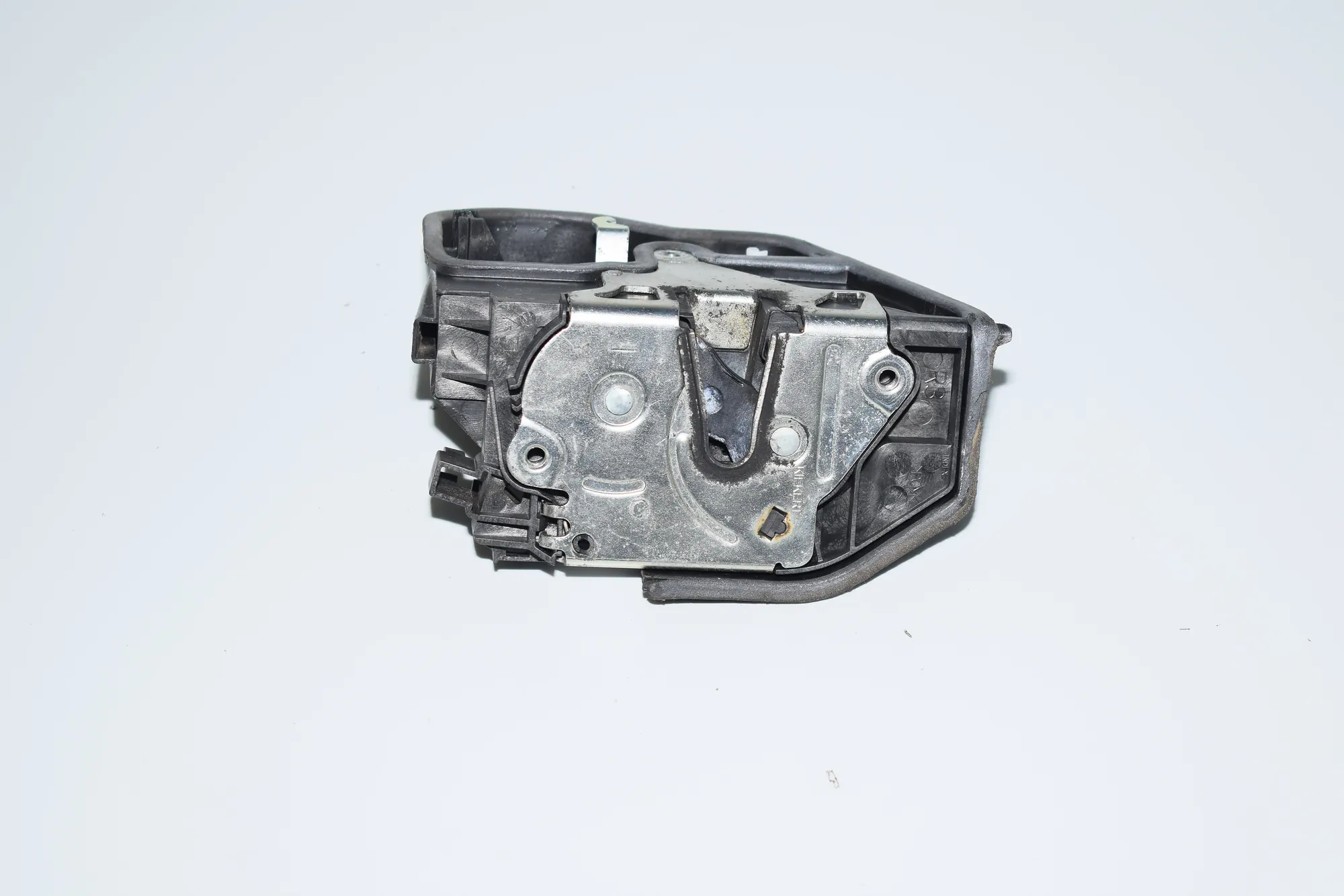 Front Right Door Lock – OEM 7167066 · BMW X3 (E83) 2.0 d 2005 – 2