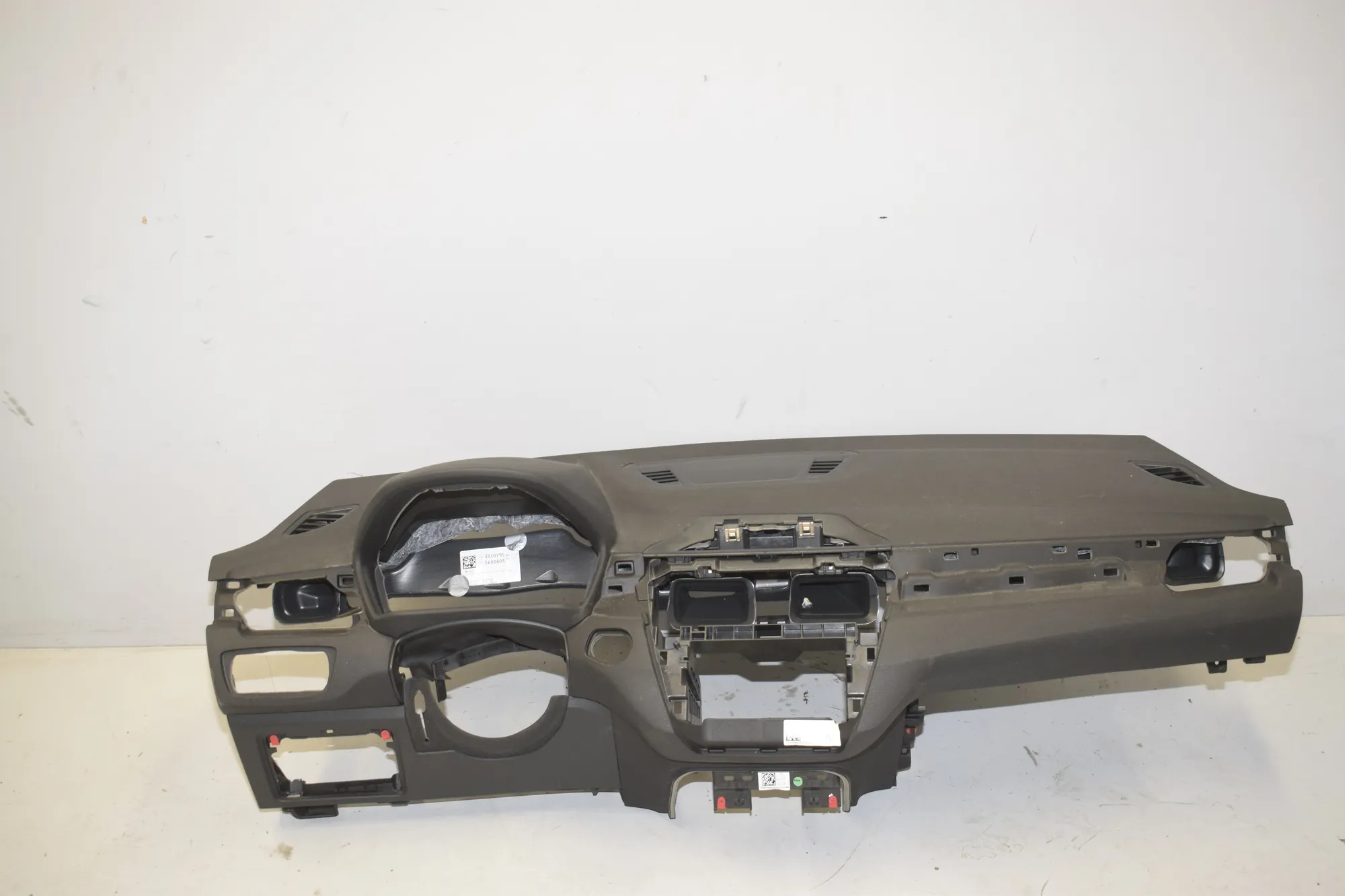 Dashboard – OEM 6969852 · BMW X1 (F48) xDrive 18 d 2016 – 3