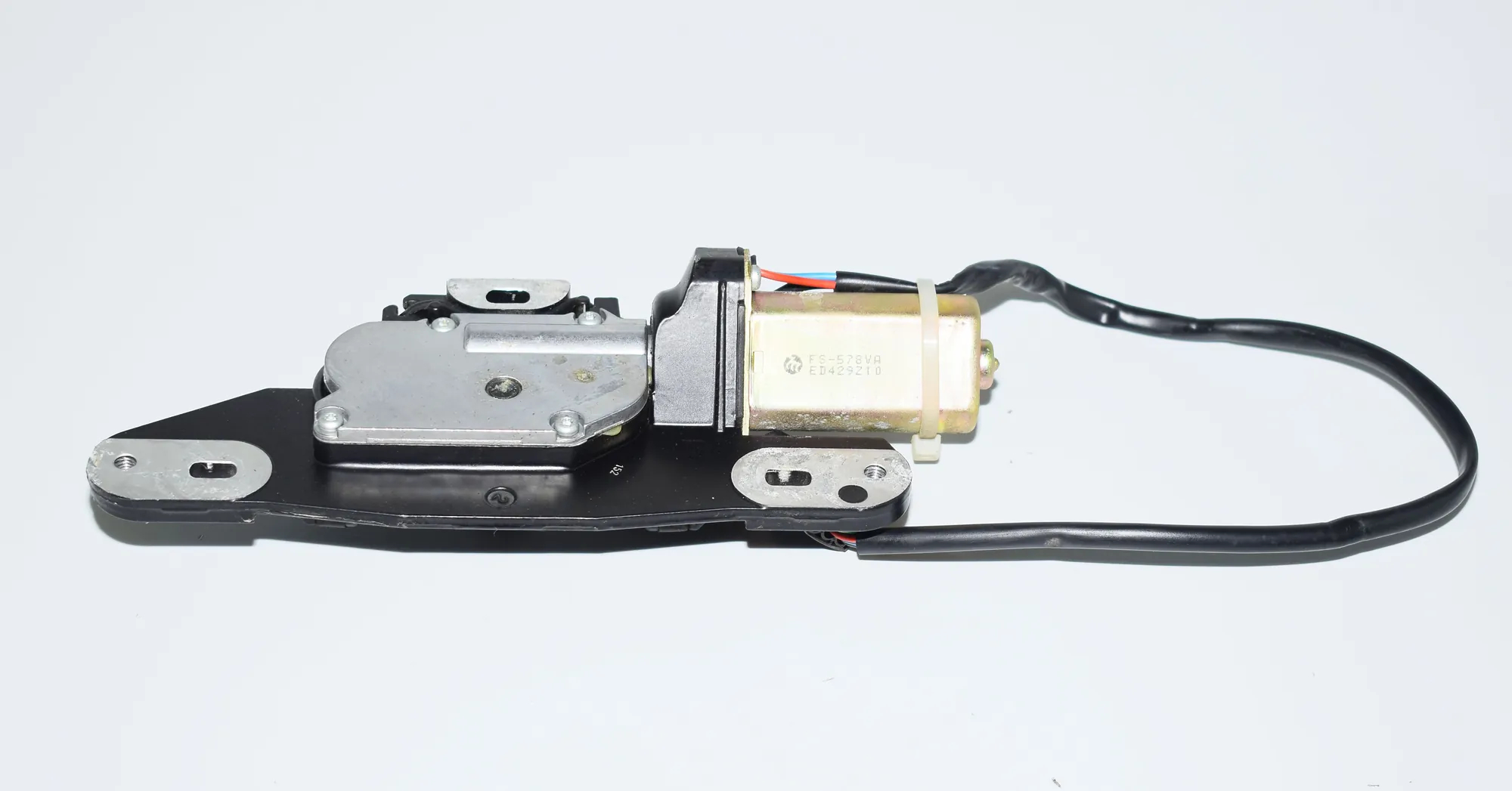 Tailgate Boot Lock – OEM 8362371 · BMW 5 Touring (E39) 530 d 2000
