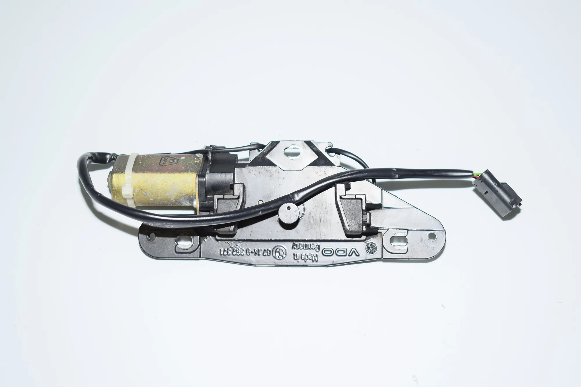 Tailgate Boot Lock – OEM 8362371 · BMW 5 Touring (E39) 530 d 2001 – 3