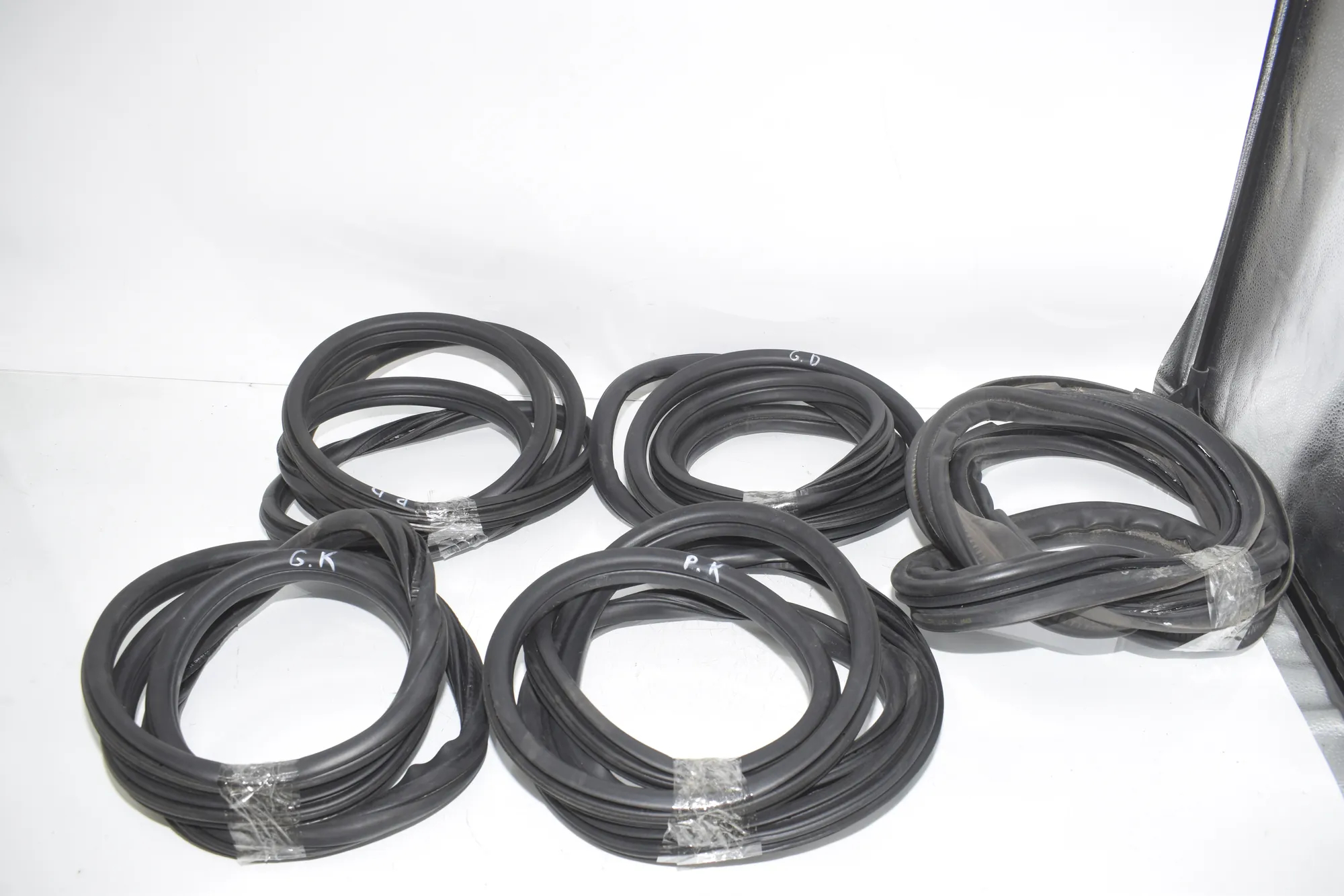 Front Left Door Seal Rubber – OEM 7440033 · BMW X1 (F48) xDrive 18 d 2016 – 2
