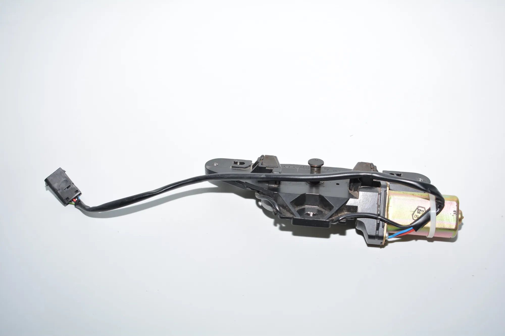 Tailgate Boot Lock – OEM 8362371 · BMW 5 Touring (E39) 530 d 2003 – 3