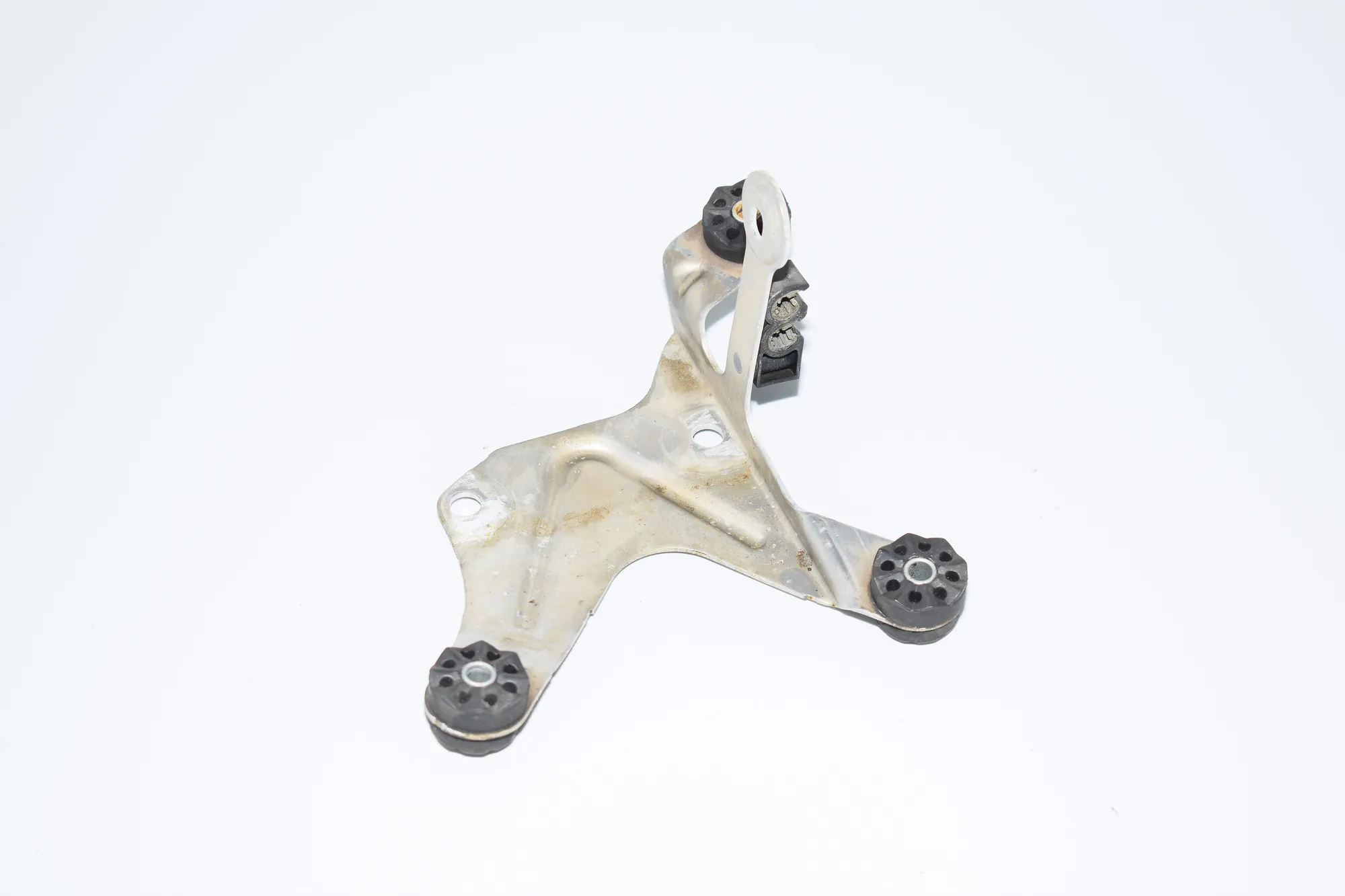 ABS Pump Holder – OEM 6775355 · BMW 7 (F01, F02) 730 d 2009