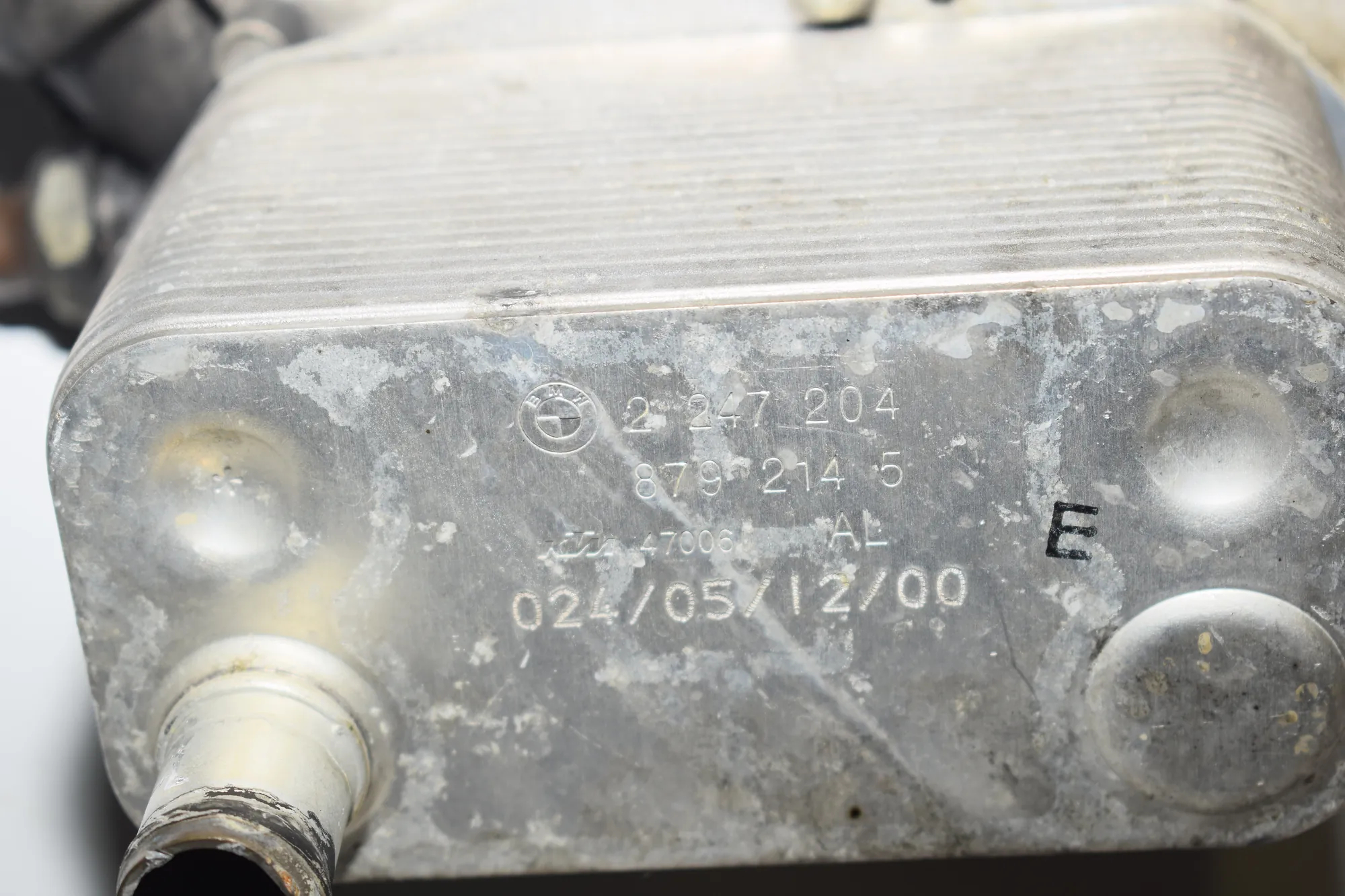 Oil Cooler – OEM 2247204 · BMW 5 Touring (E39) 525 d 2001 – 7