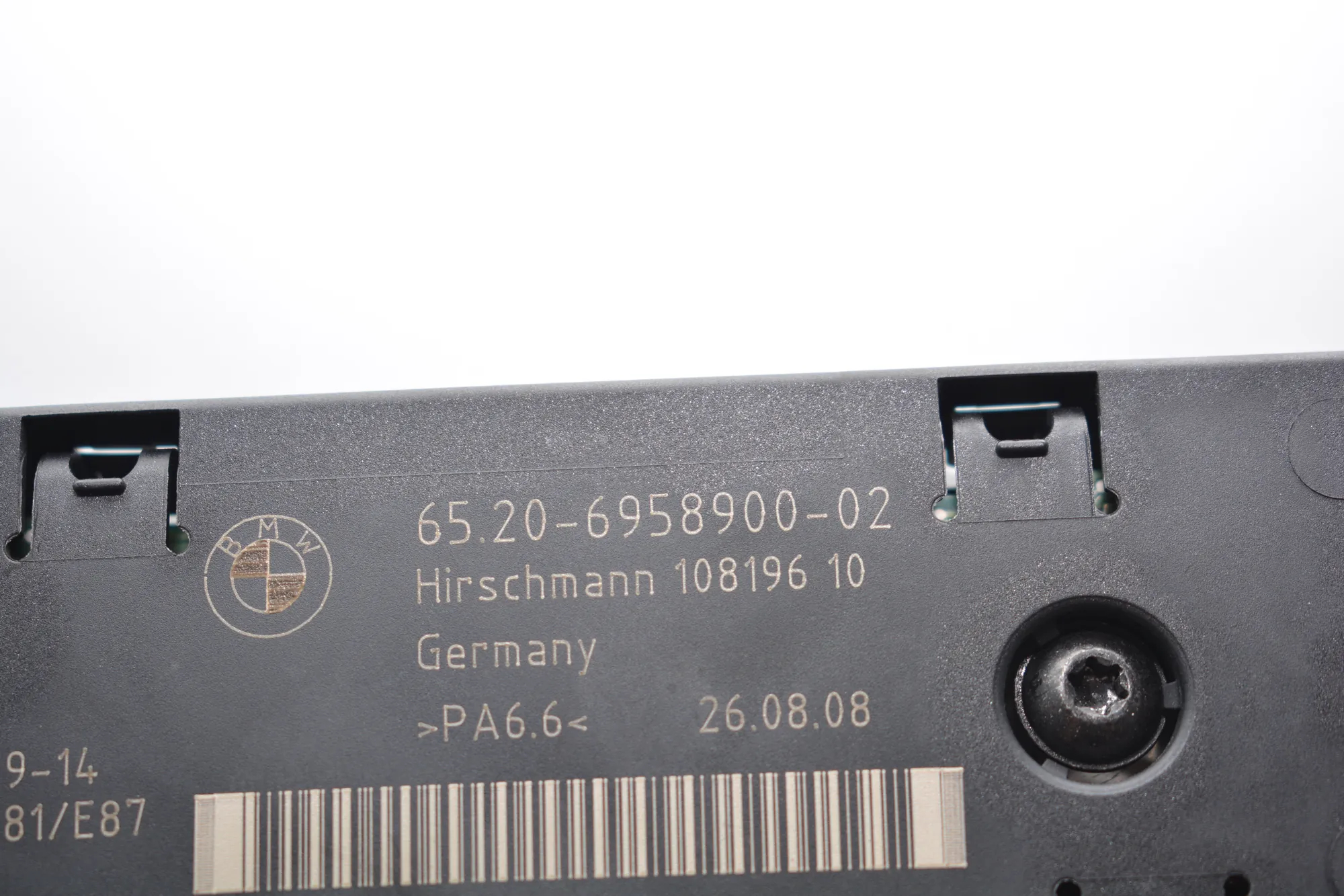 Antenna Amplifier – OEM 6958900 · BMW 1 (E81) 118 d 2008 – 3